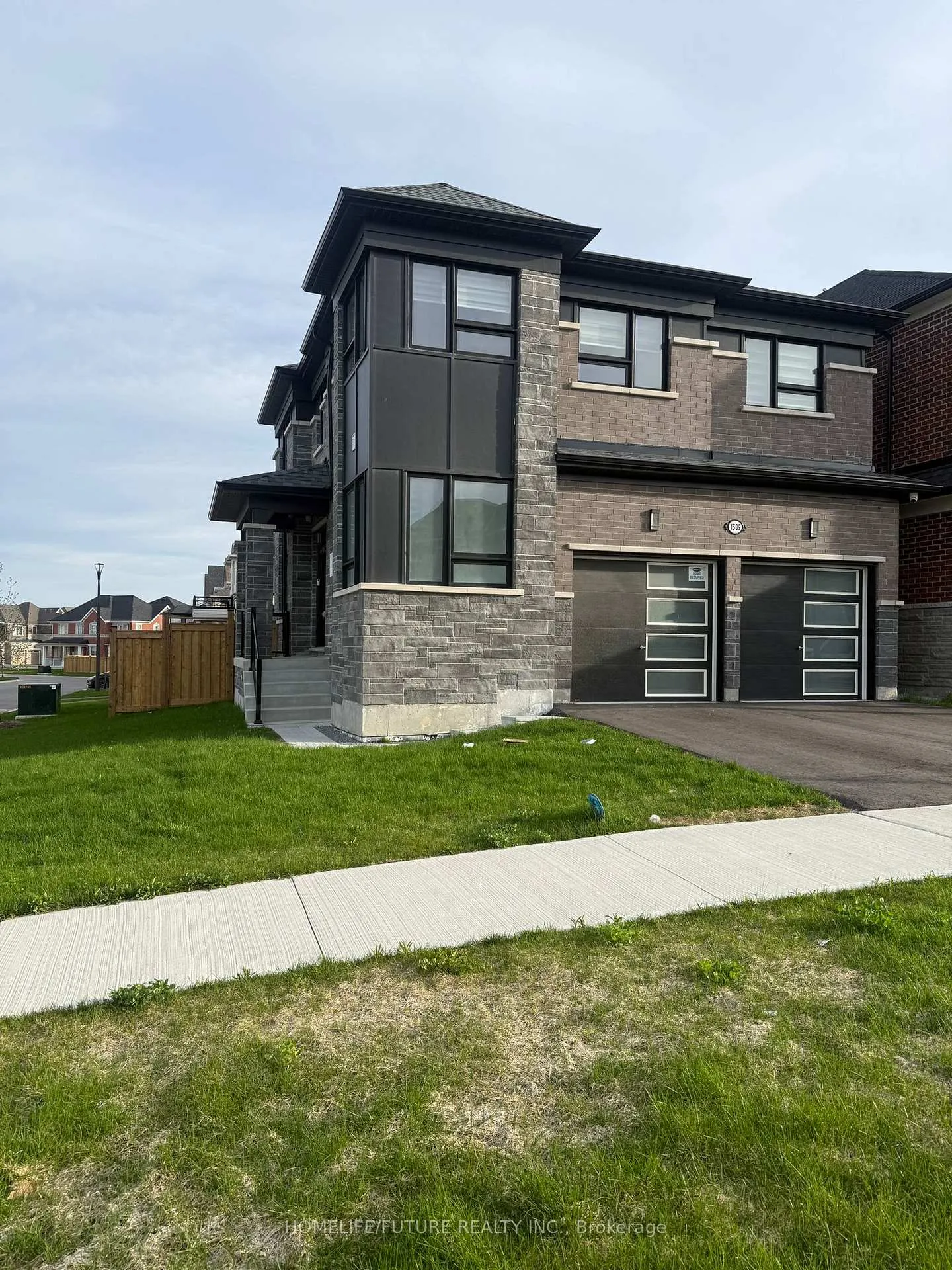 Photo 2 of 1509 Honey Locust Place, Pickering, Rural Pickering — HOMEH
