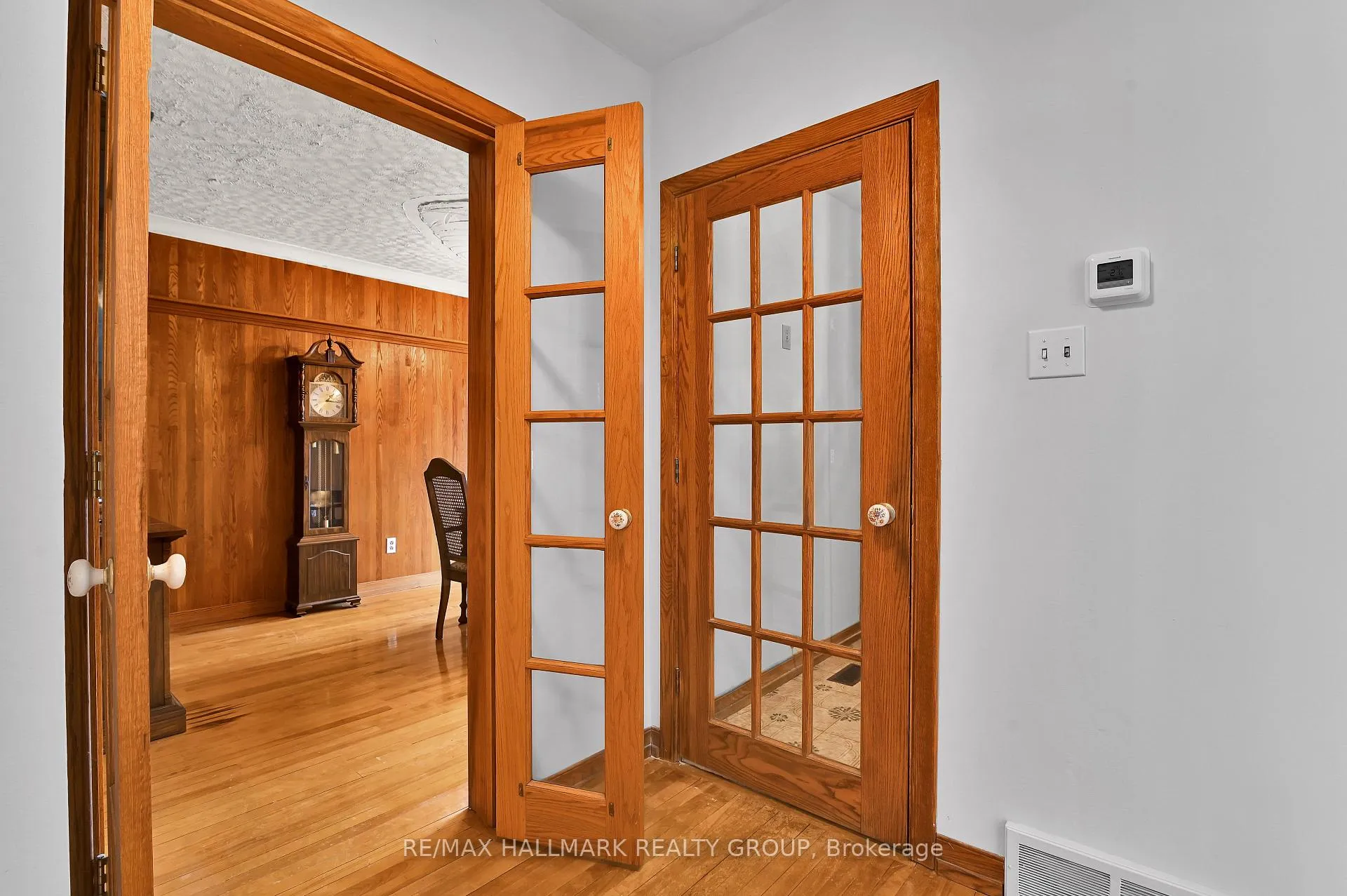 Photo 10 of 1230 Major Street, Ottawa, Bel Air Park — HOMEH