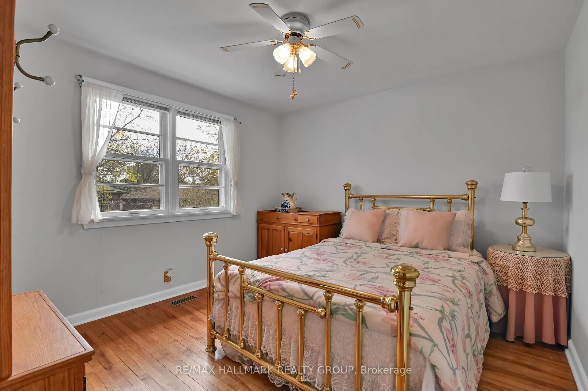 Photo 24 of 1230 Major Street, Ottawa, Bel Air Park — HOMEH