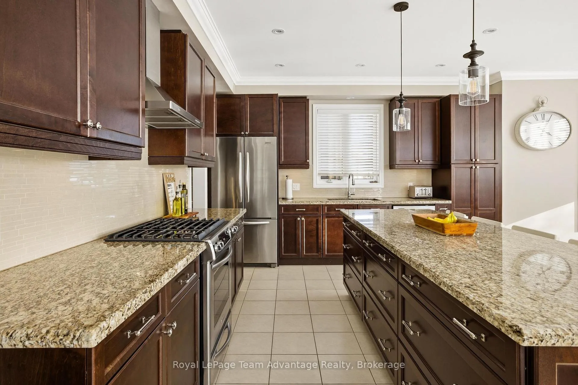 Photo 12 of 24 Billy Court, Caledon, Caledon East — HOMEH