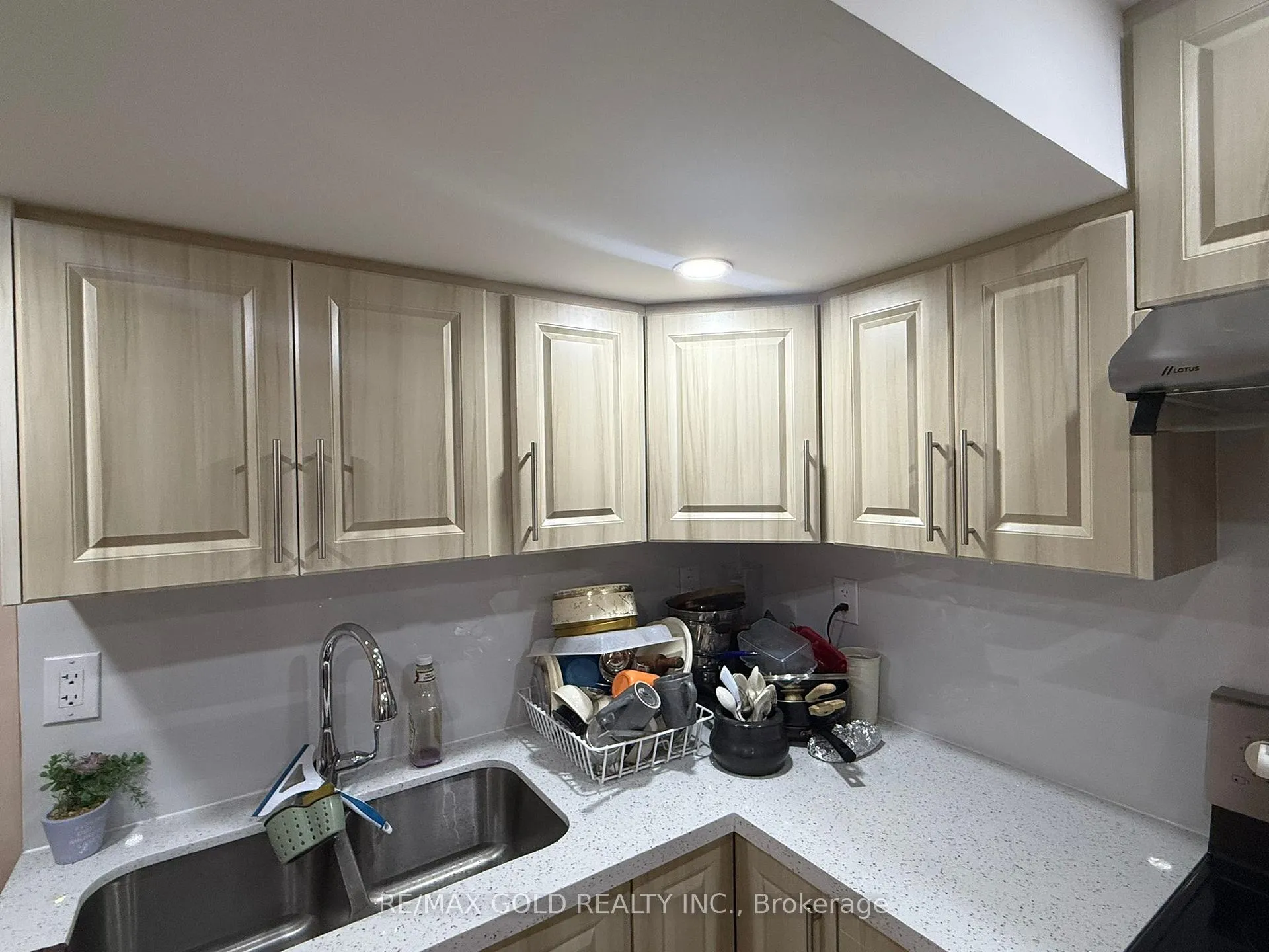 Photo 2 of Unit Bsmt, 35 Latania Boulevard, Brampton, Vales of Castlemore — HOMEH