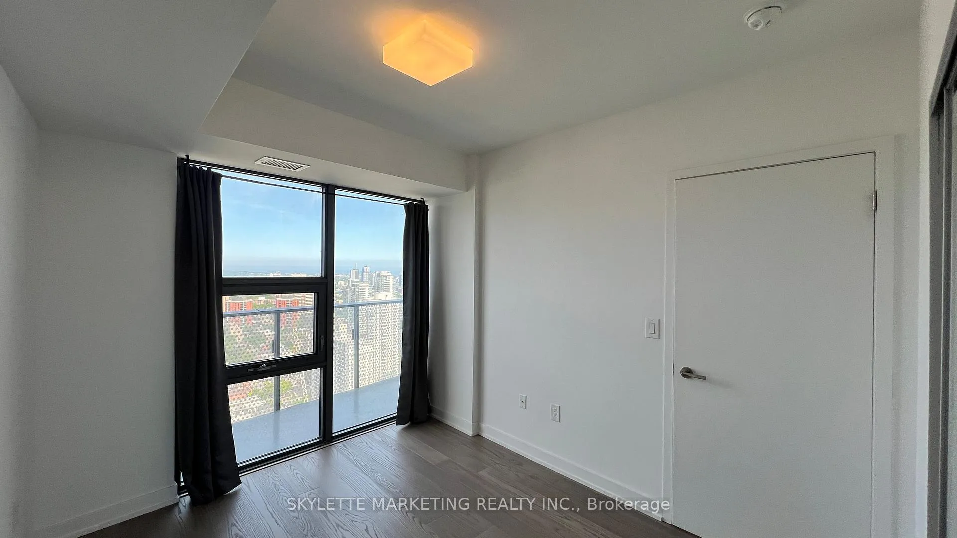 Photo 21 of Unit 3201, 11 Wellesley Street W, Toronto, Bay Street Corridor — HOMEH