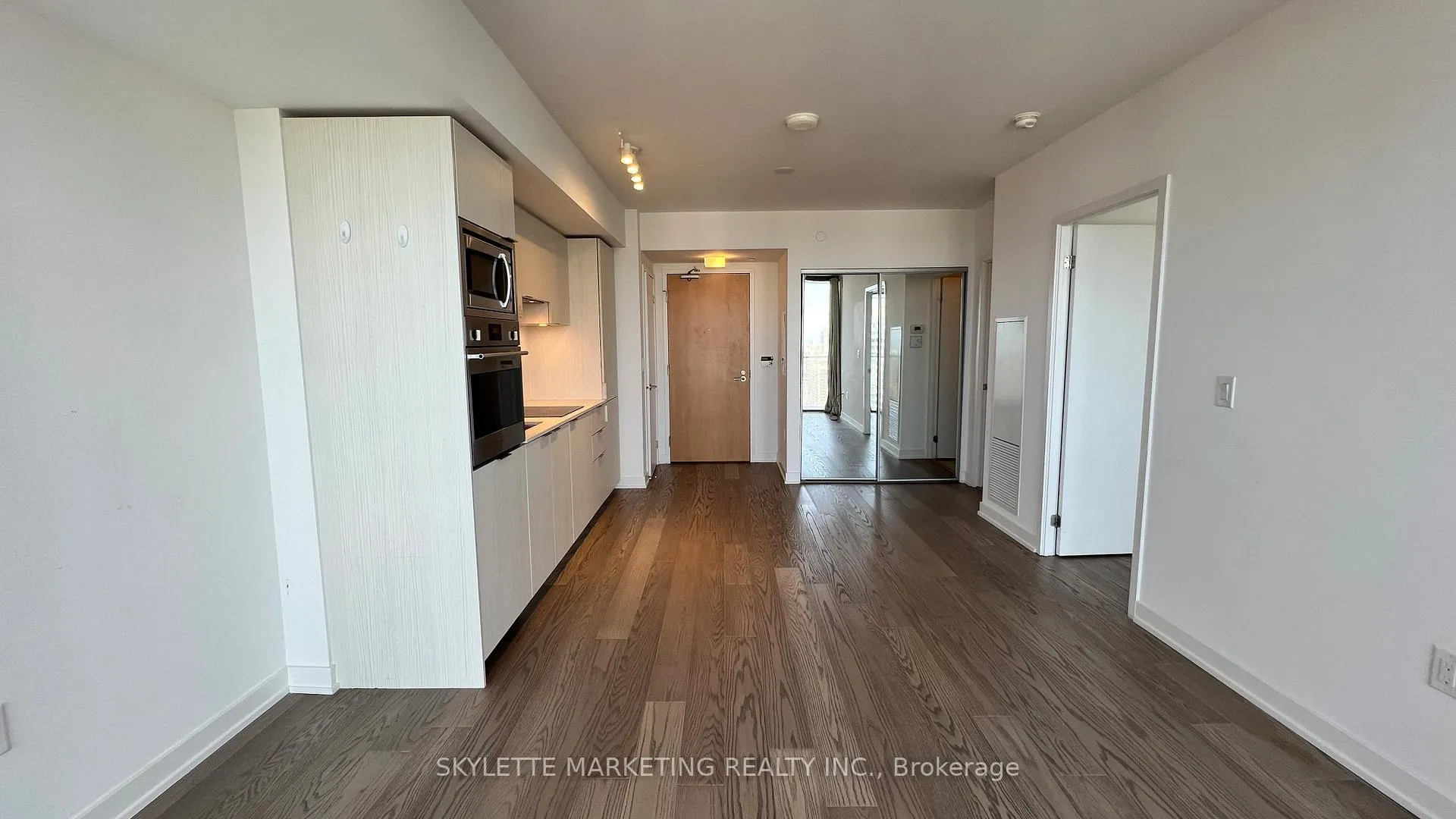 Photo 25 of Unit 3201, 11 Wellesley Street W, Toronto, Bay Street Corridor — HOMEH