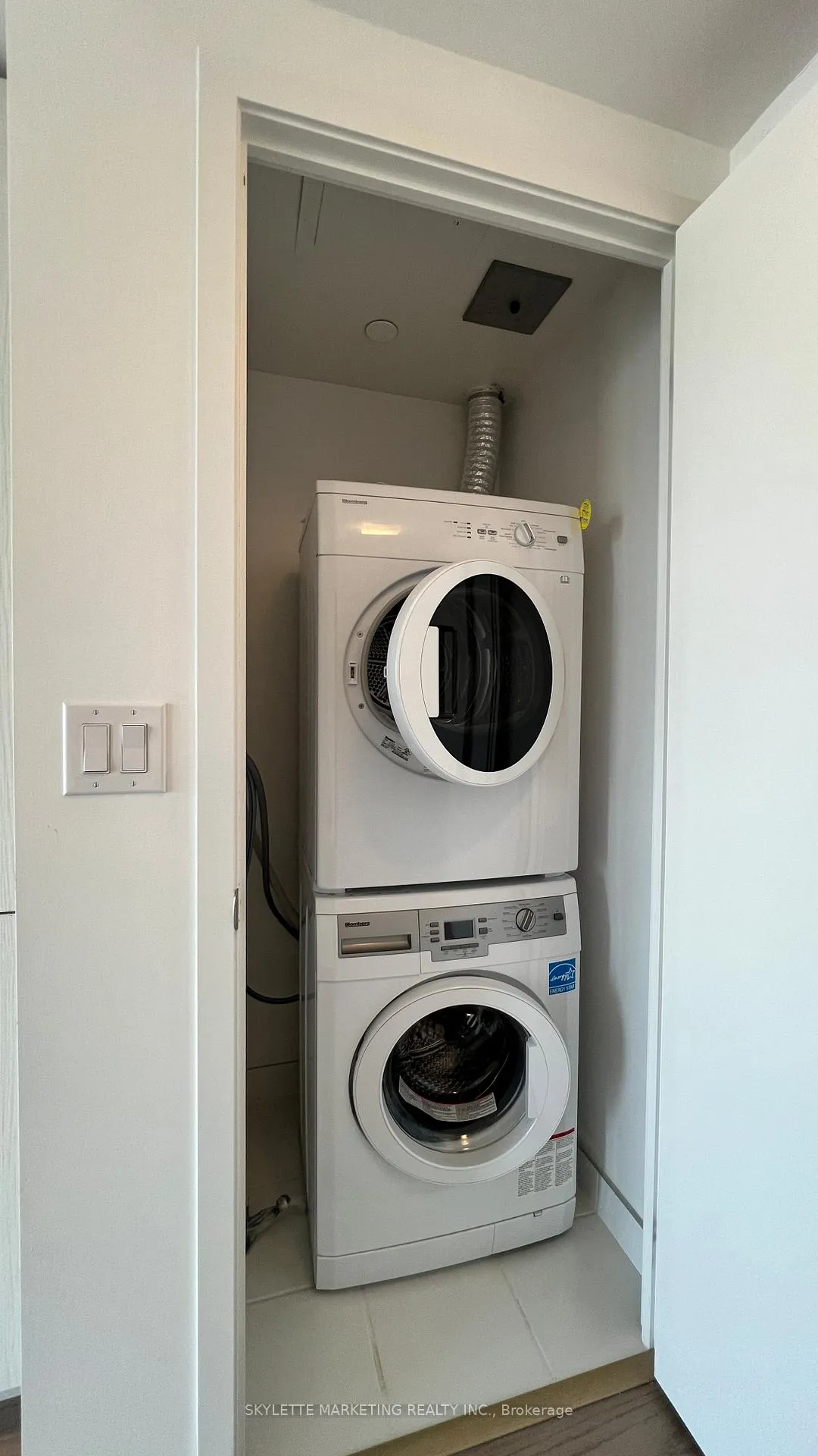 Photo 27 of Unit 3201, 11 Wellesley Street W, Toronto, Bay Street Corridor — HOMEH