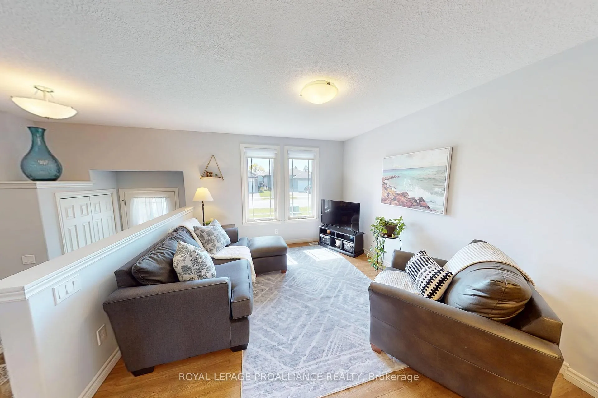 Photo 4 of 121 Greenhill Lane, Belleville, Belleville Ward — HOMEH