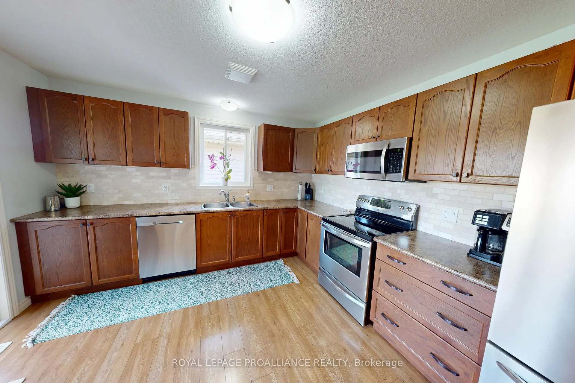 Photo 8 of 121 Greenhill Lane, Belleville, Belleville Ward — HOMEH