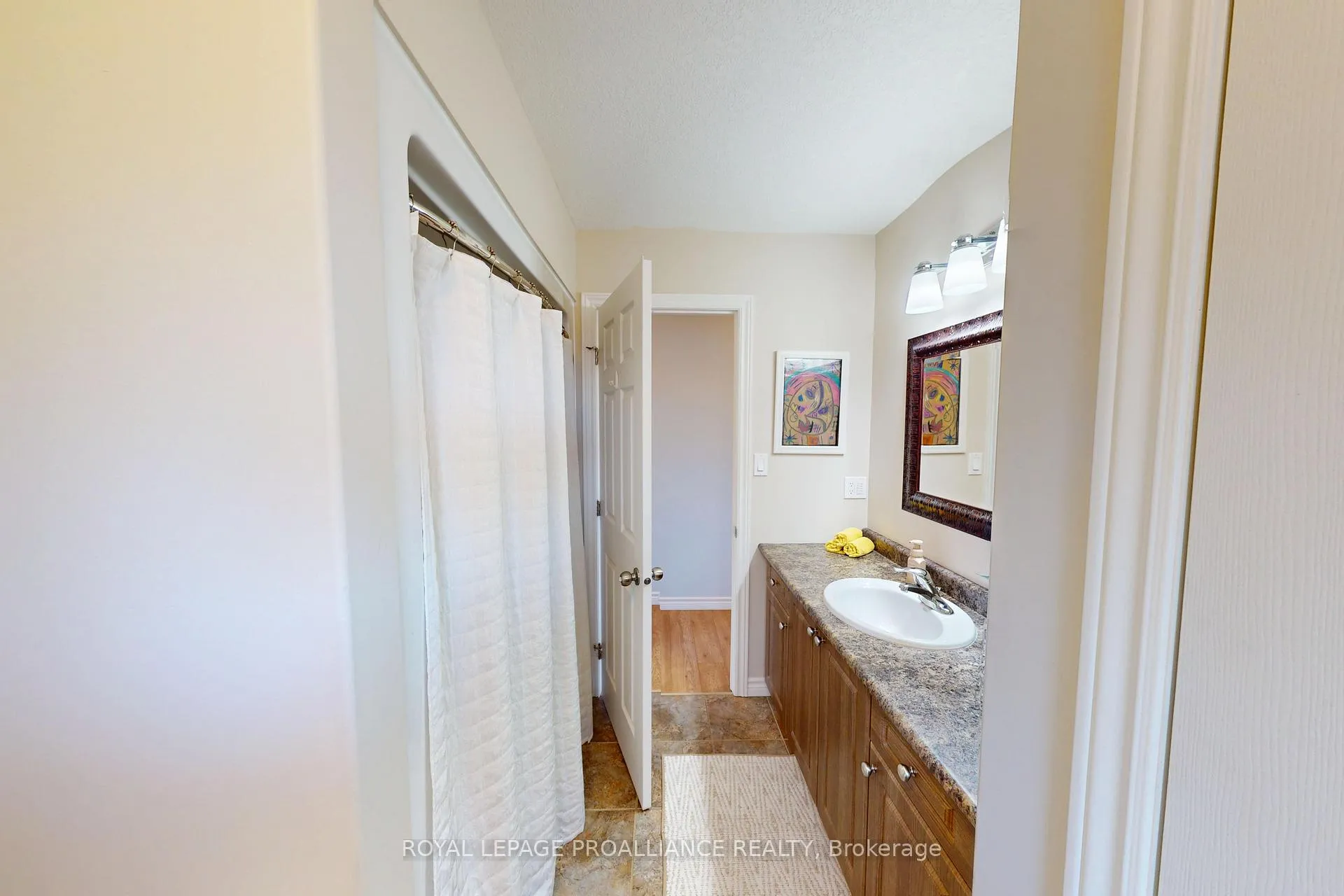 Photo 11 of 121 Greenhill Lane, Belleville, Belleville Ward — HOMEH
