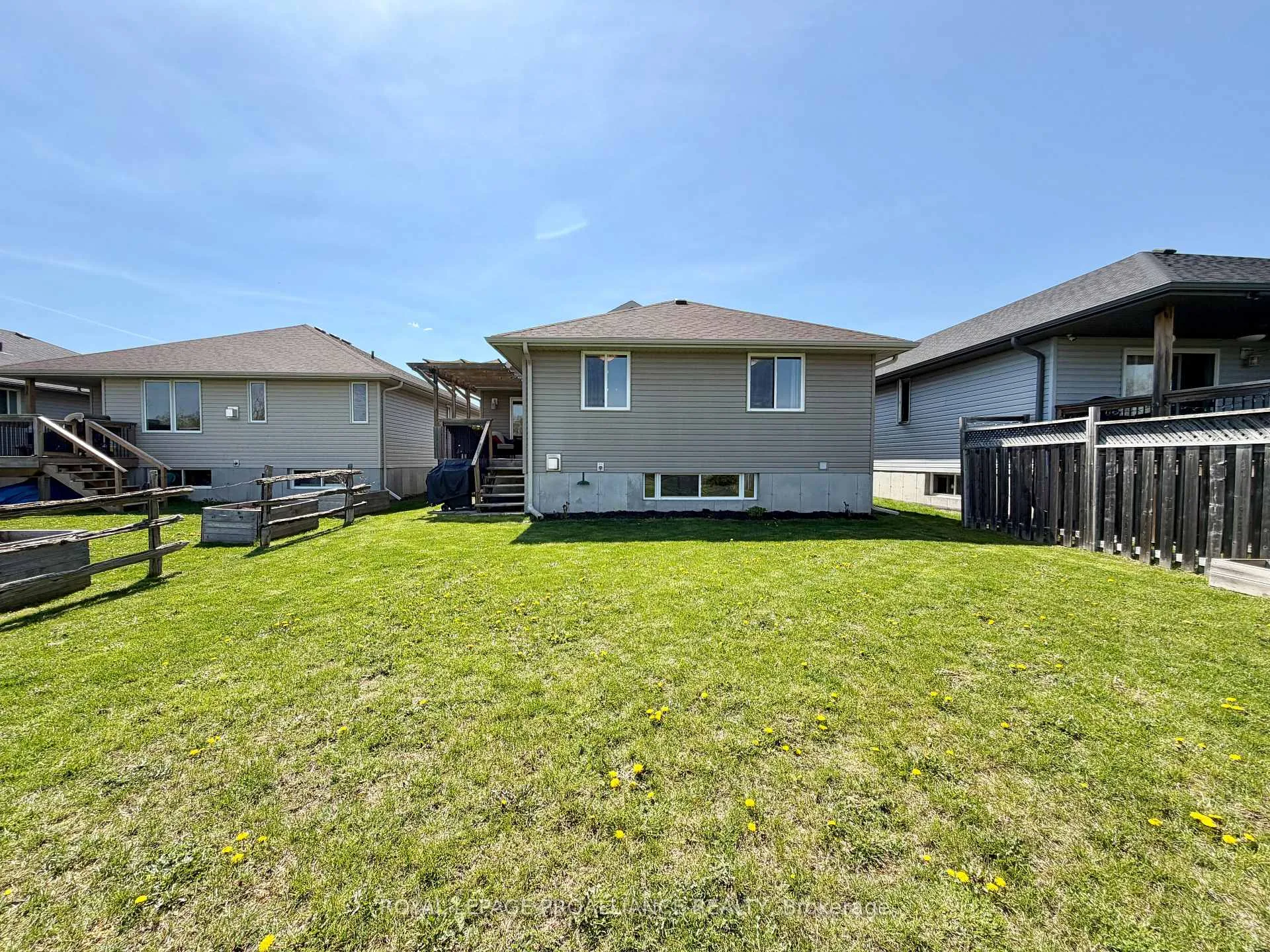 Photo 31 of 121 Greenhill Lane, Belleville, Belleville Ward — HOMEH