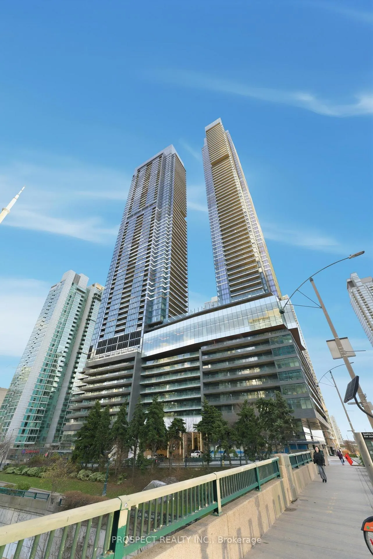 Photo 2 of Unit 935, 1 Concord Cityplac Way, Toronto, Waterfront Communities — HOMEH