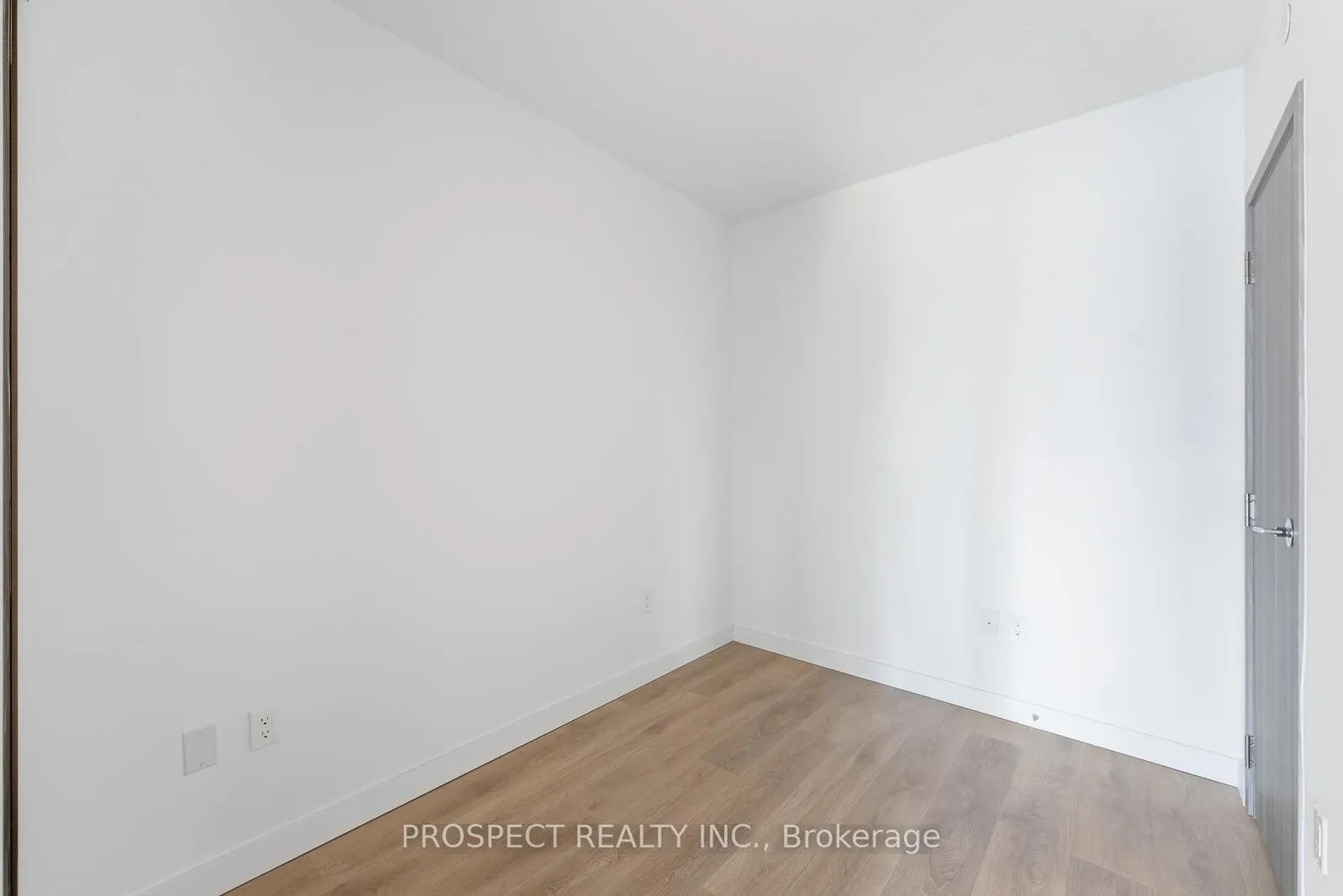 Photo 21 of Unit 935, 1 Concord Cityplac Way, Toronto, Waterfront Communities — HOMEH