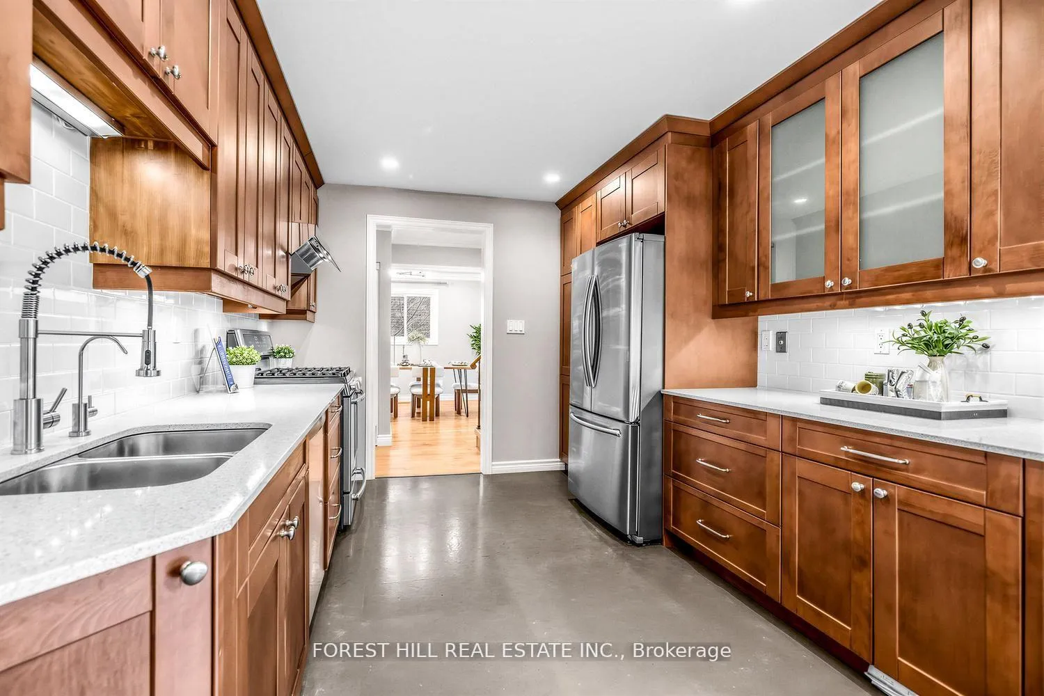 Photo 14 of 49 Seaton Drive, Aurora, Aurora Highlands — HOMEH