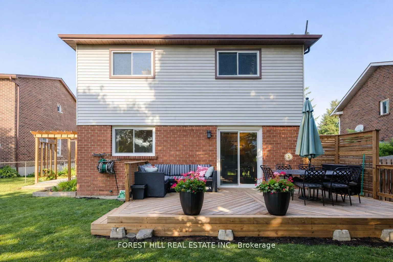 Photo 39 of 49 Seaton Drive, Aurora, Aurora Highlands — HOMEH