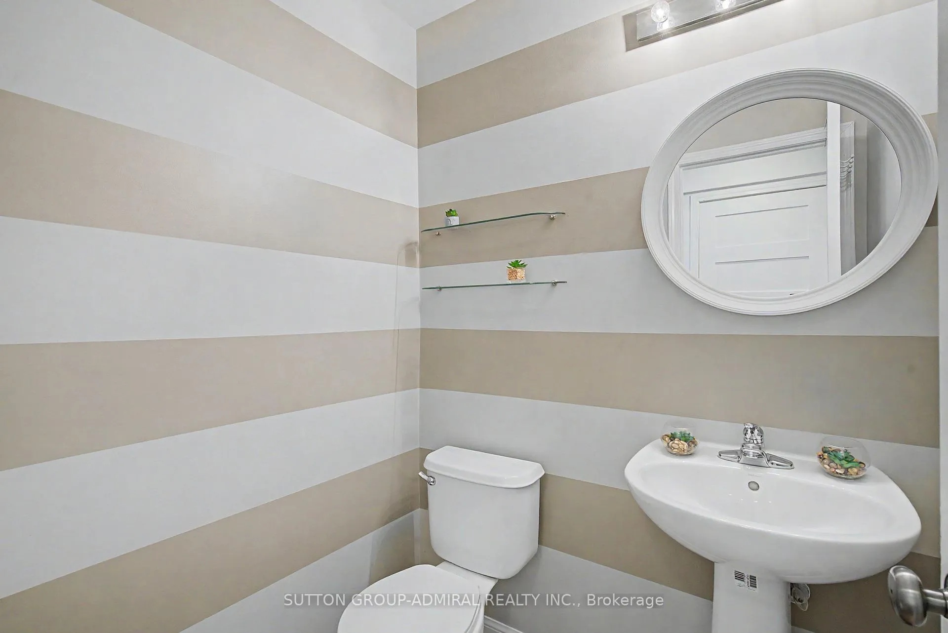 Photo 9 of 3117 Rotary Way, Burlington, Alton — HOMEH