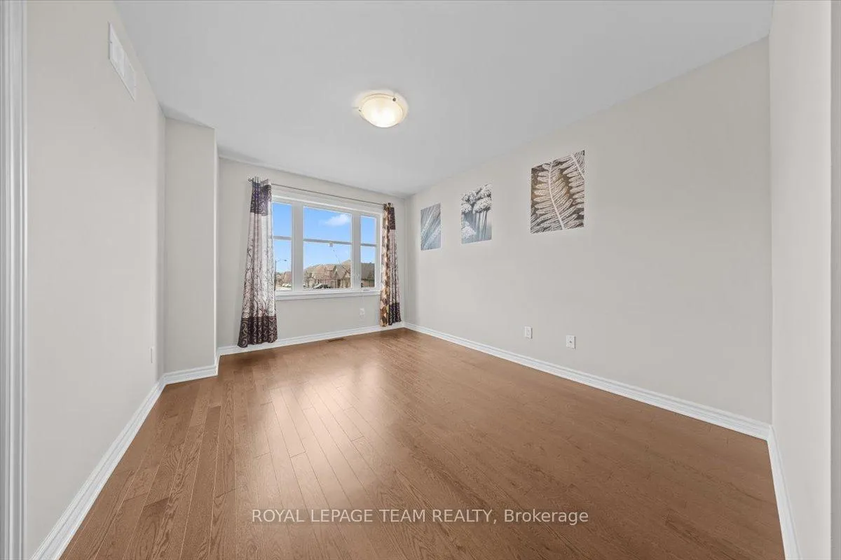 Photo 14 of 20 Cento Way, Ottawa, Stittsville (North) — HOMEH