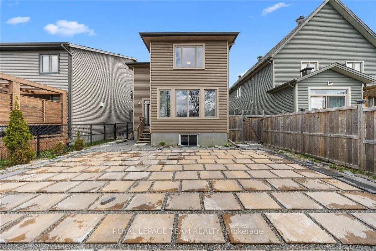 Photo 26 of 20 Cento Way, Ottawa, Stittsville (North) — HOMEH