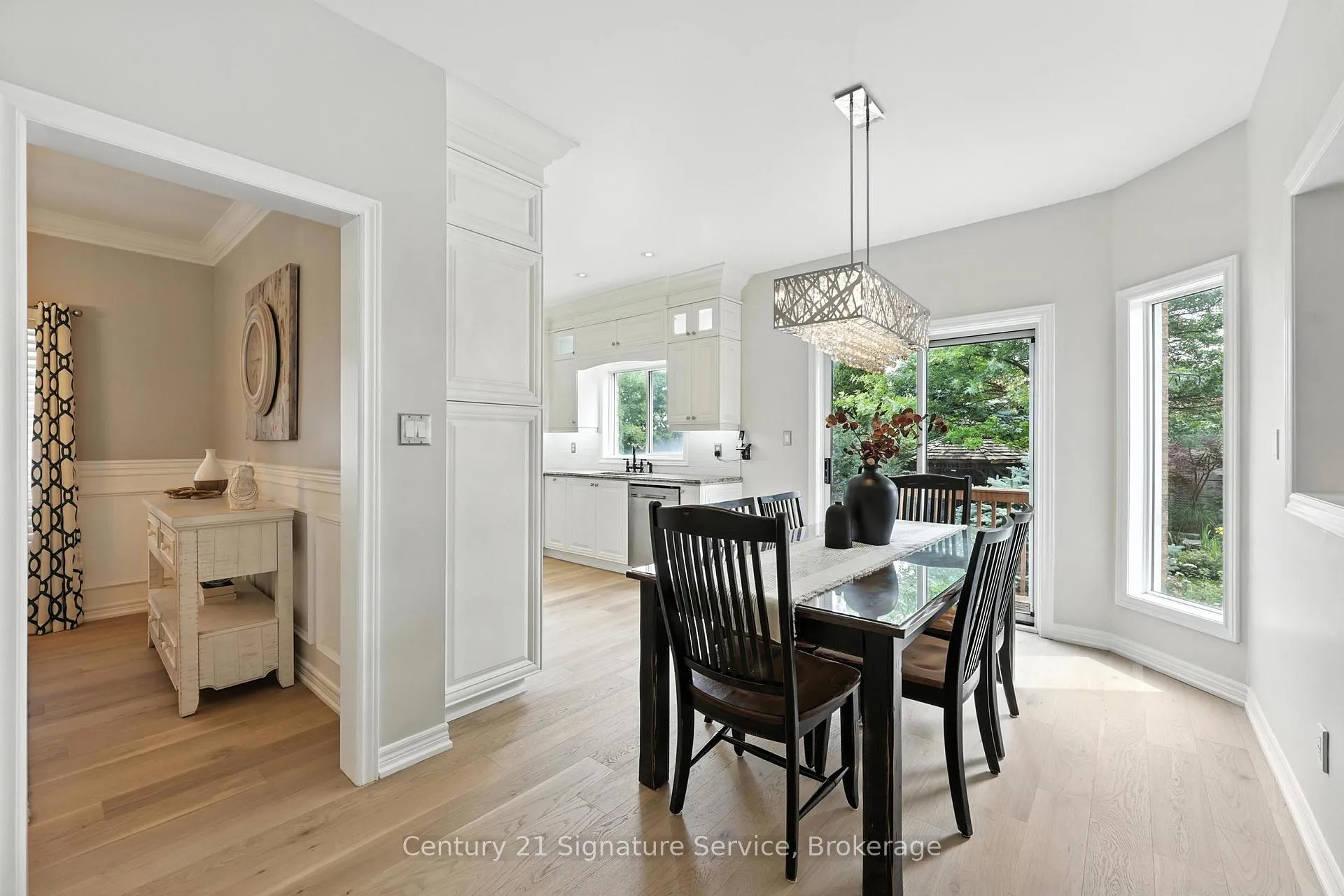 Photo 12 of 77 Esposito Drive, Caledon, Bolton East — HOMEH