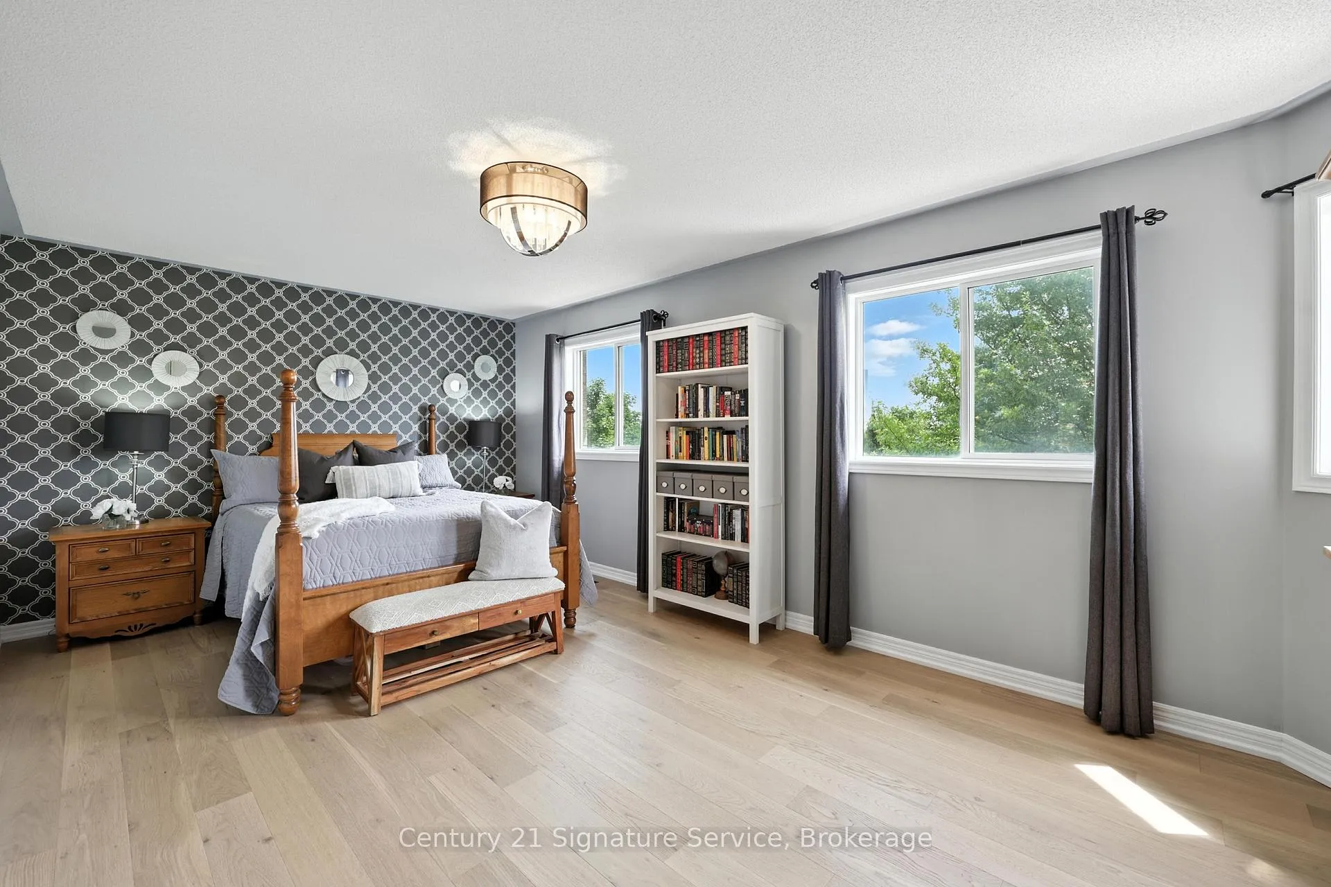Photo 16 of 77 Esposito Drive, Caledon, Bolton East — HOMEH