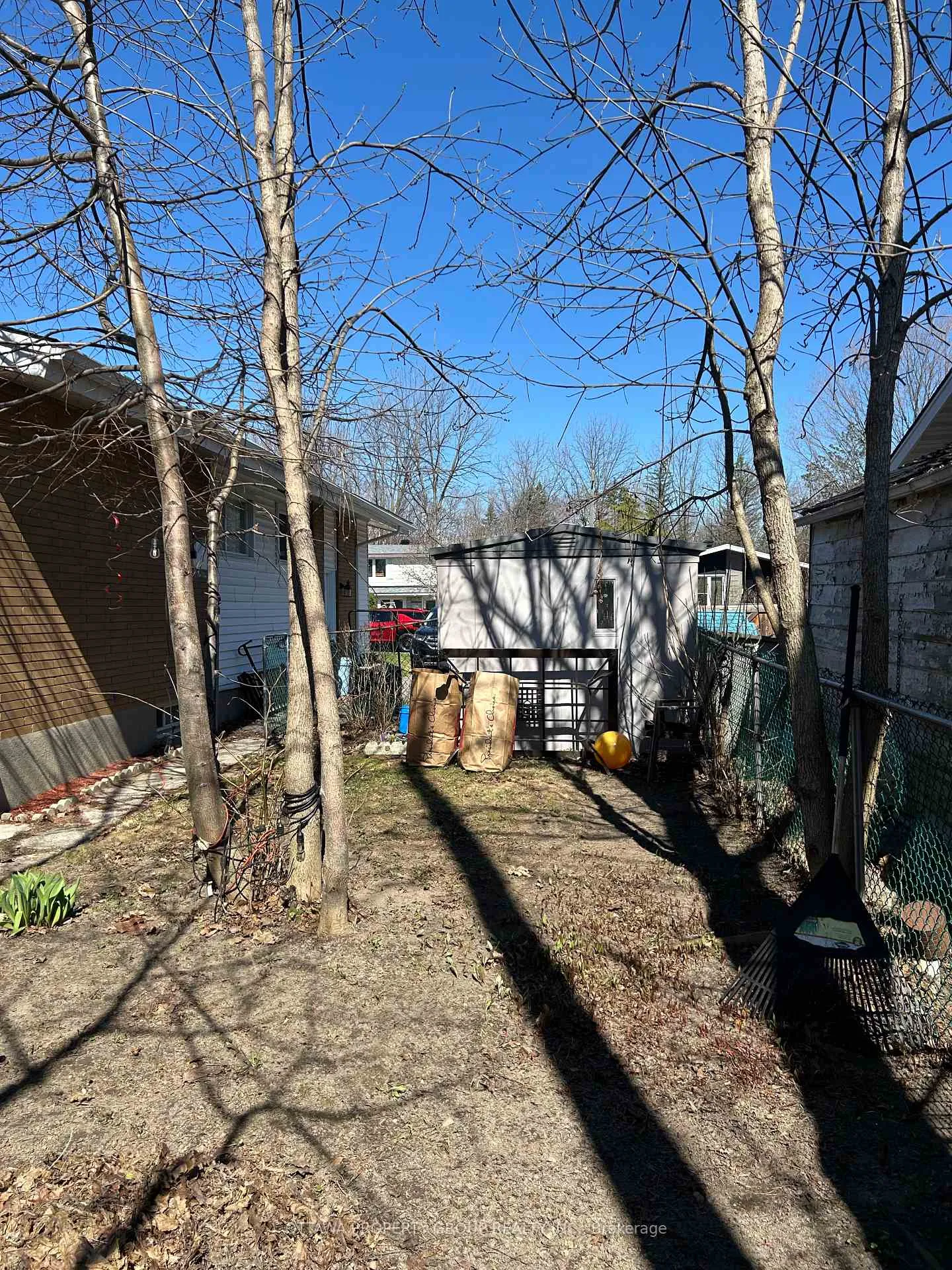 Photo 5 of 1144 Parkway Drive, Ottawa, Parkway Park — HOMEH