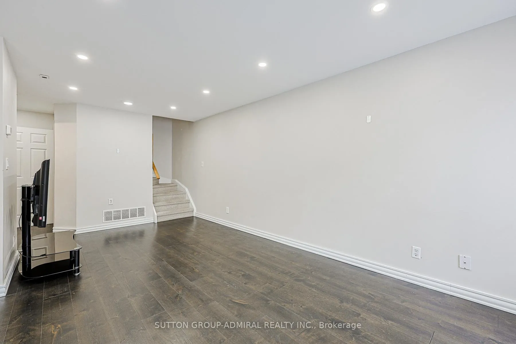 Photo 8 of Unit 96, 151 Townsgate Drive, Vaughan, Crestwood-Springfarm-Yorkhill — HOMEH