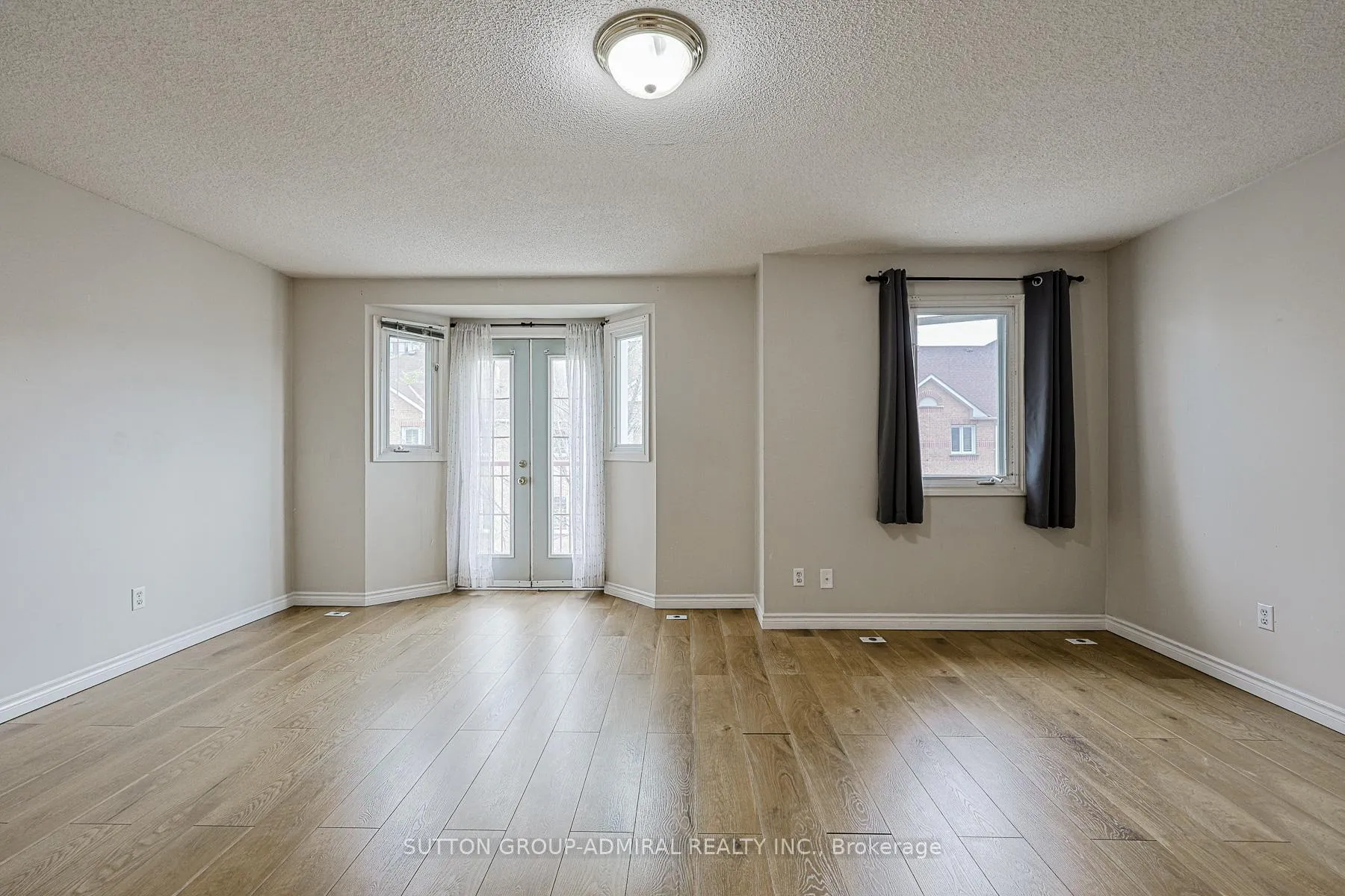 Photo 11 of Unit 96, 151 Townsgate Drive, Vaughan, Crestwood-Springfarm-Yorkhill — HOMEH