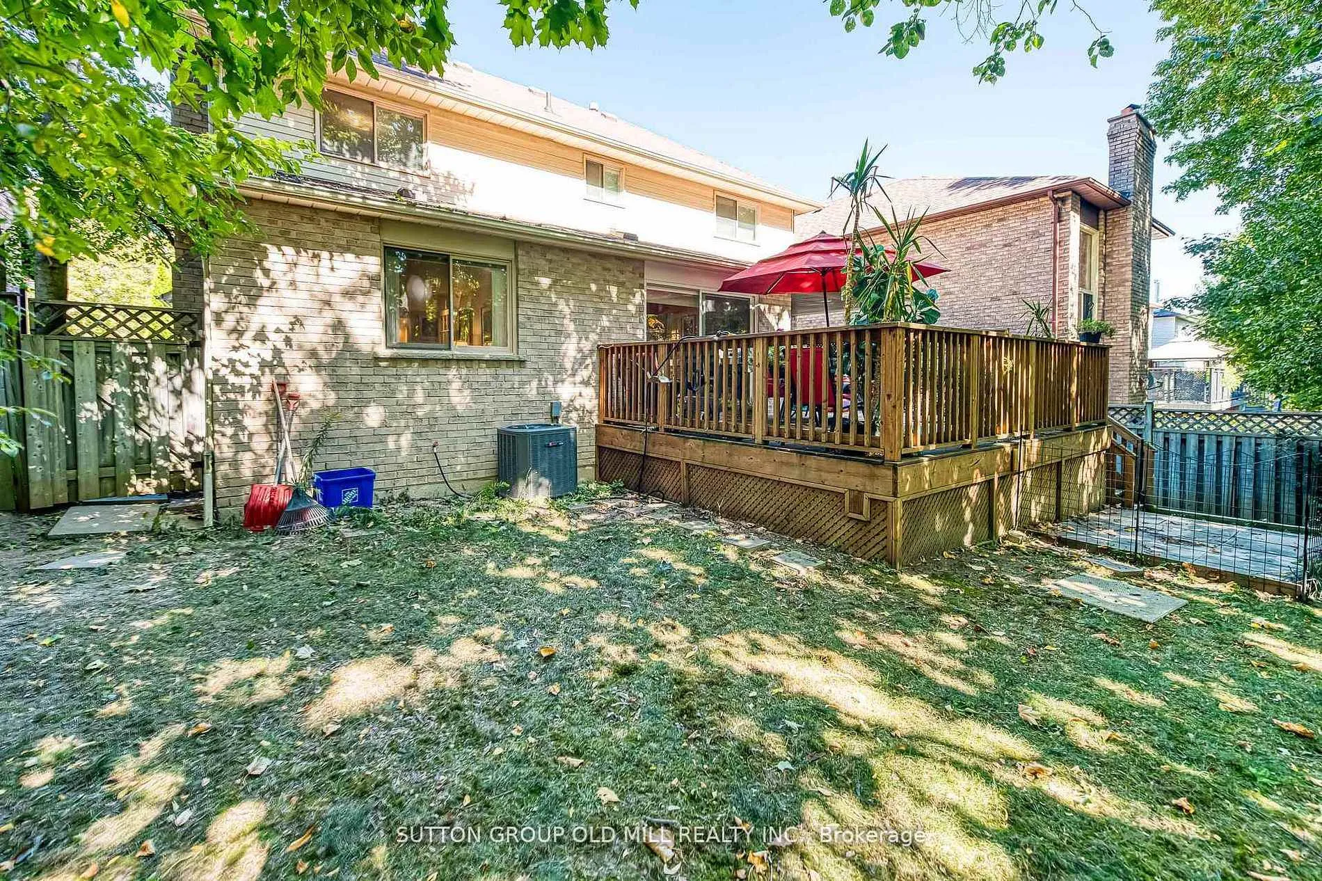 Photo 17 of 267 Aurora Heights Drive, Aurora, Aurora Heights — HOMEH