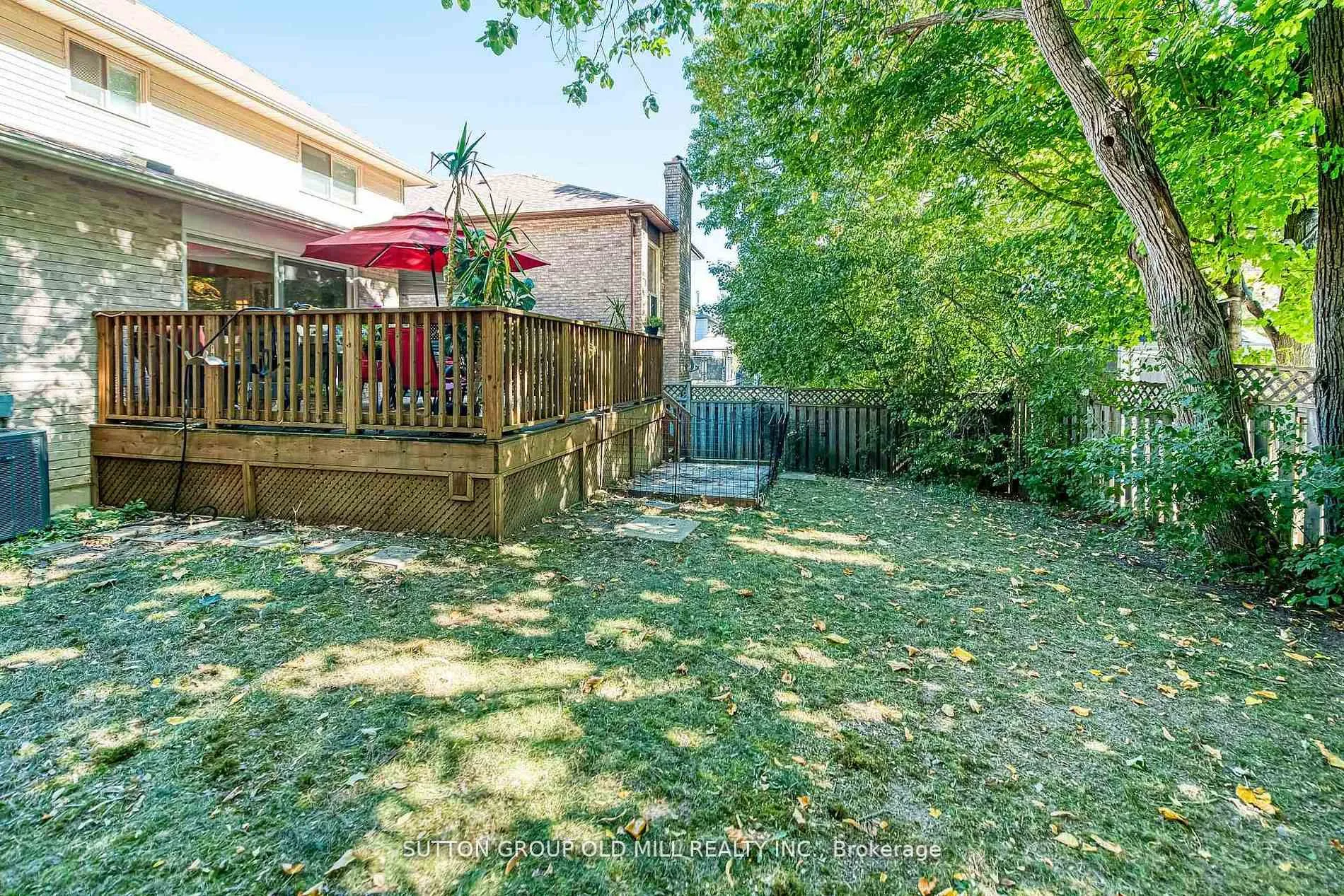 Photo 19 of 267 Aurora Heights Drive, Aurora, Aurora Heights — HOMEH