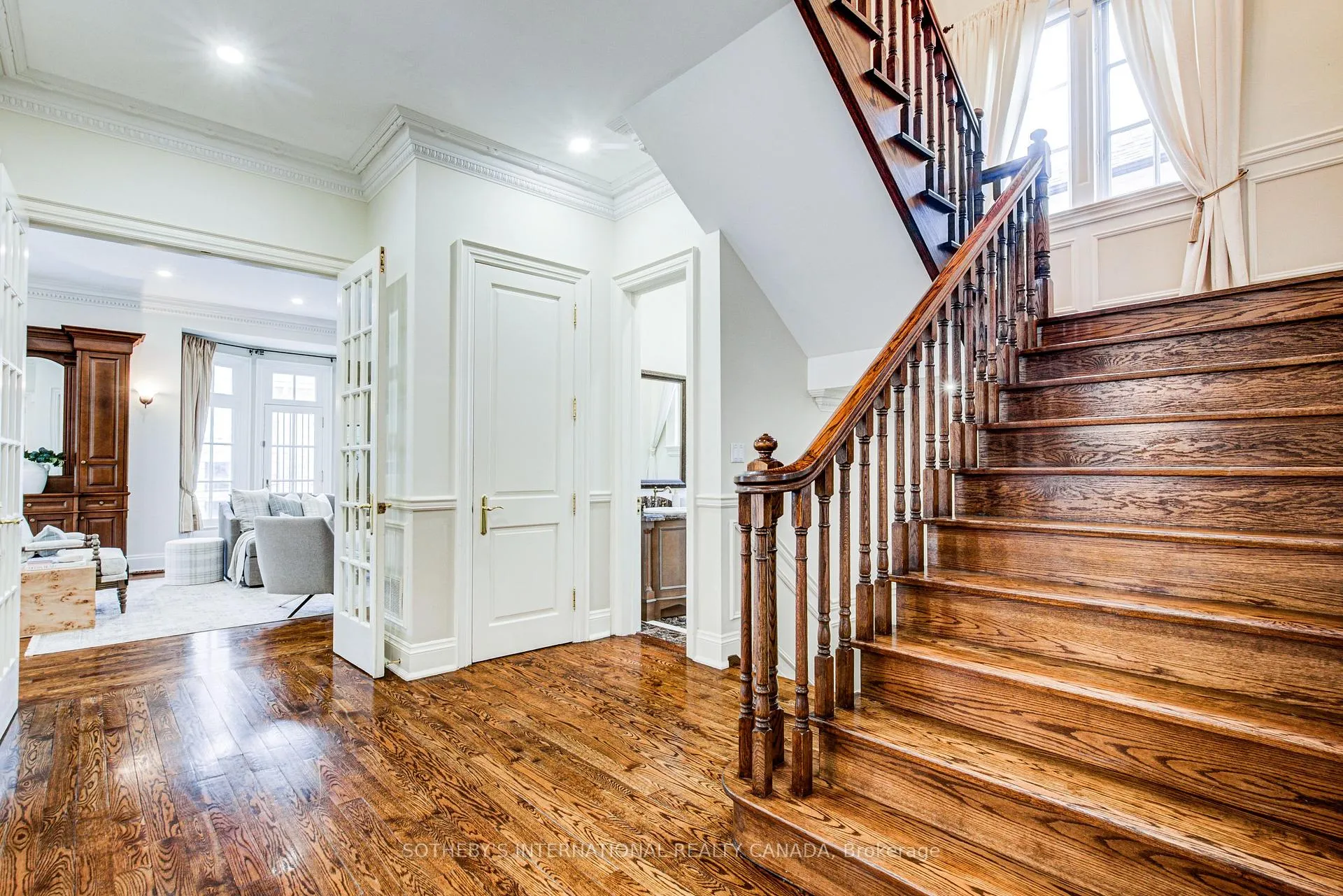 Photo 8 of 200 Glenayr Road, Toronto, Forest Hill South — HOMEH