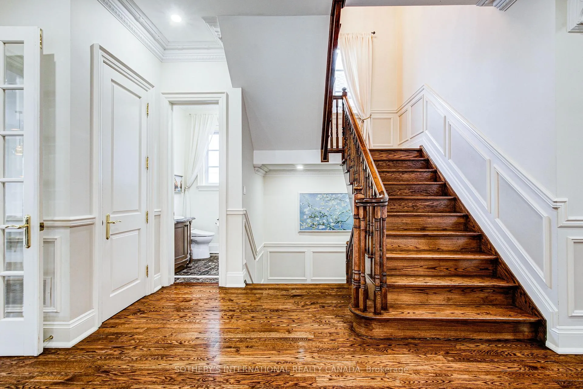 Photo 9 of 200 Glenayr Road, Toronto, Forest Hill South — HOMEH