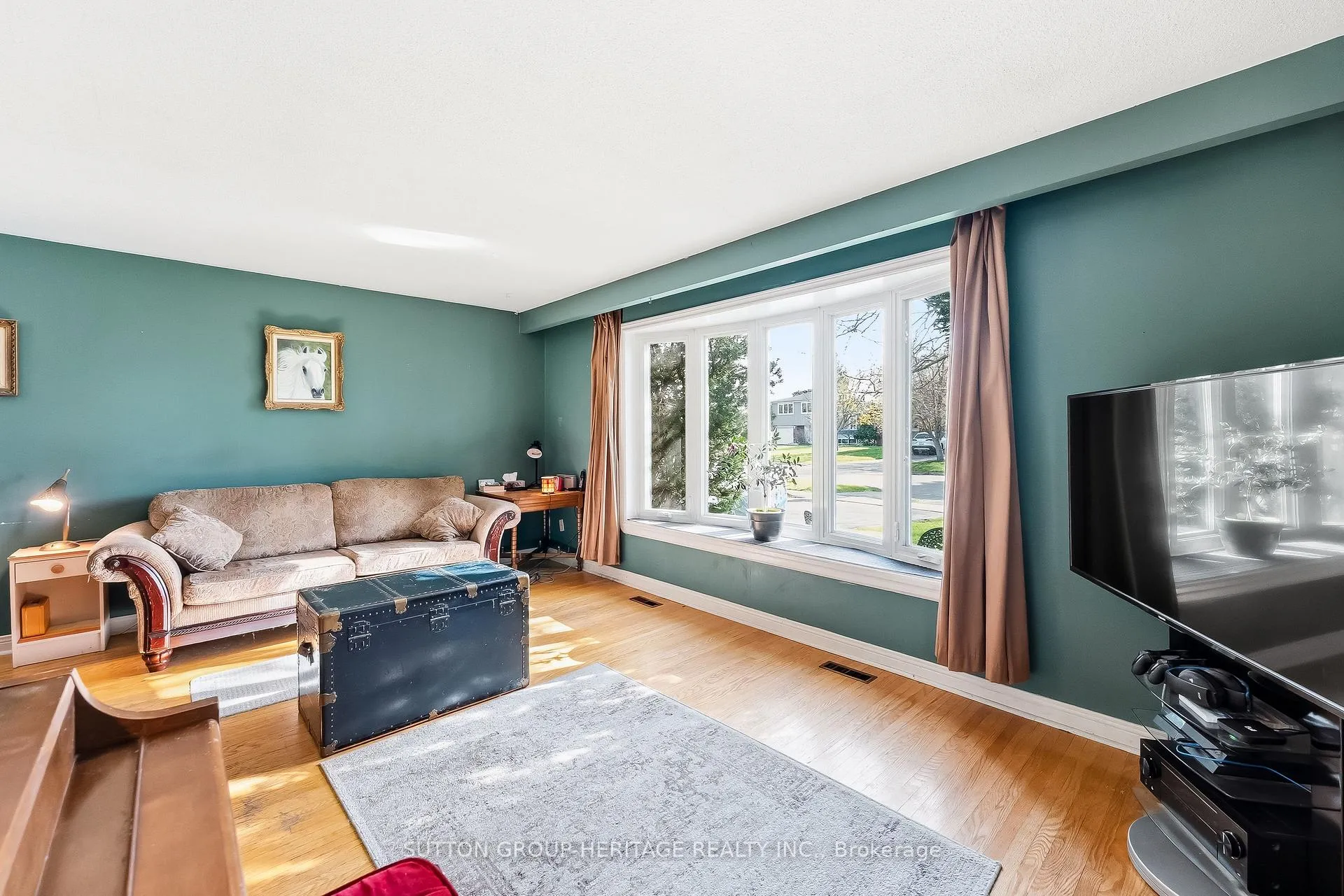 Photo 3 of 35 Albery Crescent, Ajax, South East — HOMEH