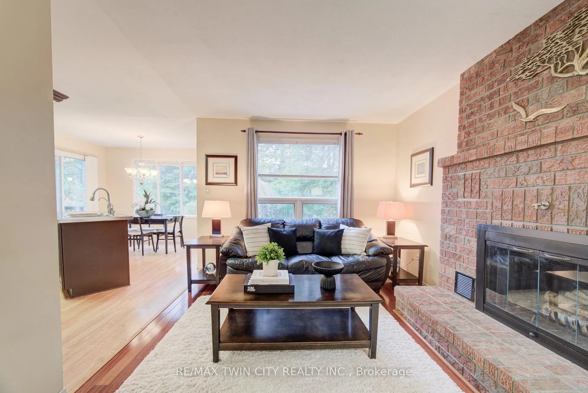 Photo 7 of 112 West Acres Crescent, Kitchener — HOMEH