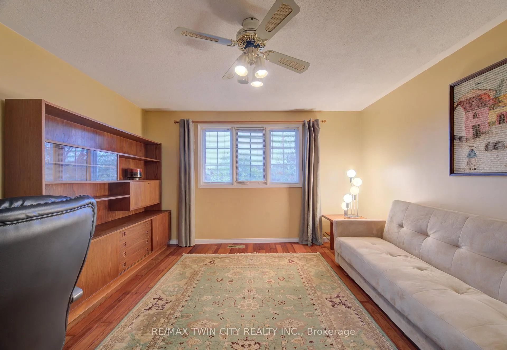 Photo 26 of 112 West Acres Crescent, Kitchener — HOMEH