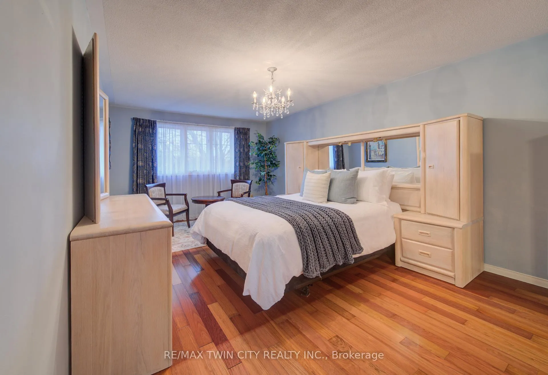 Photo 27 of 112 West Acres Crescent, Kitchener — HOMEH