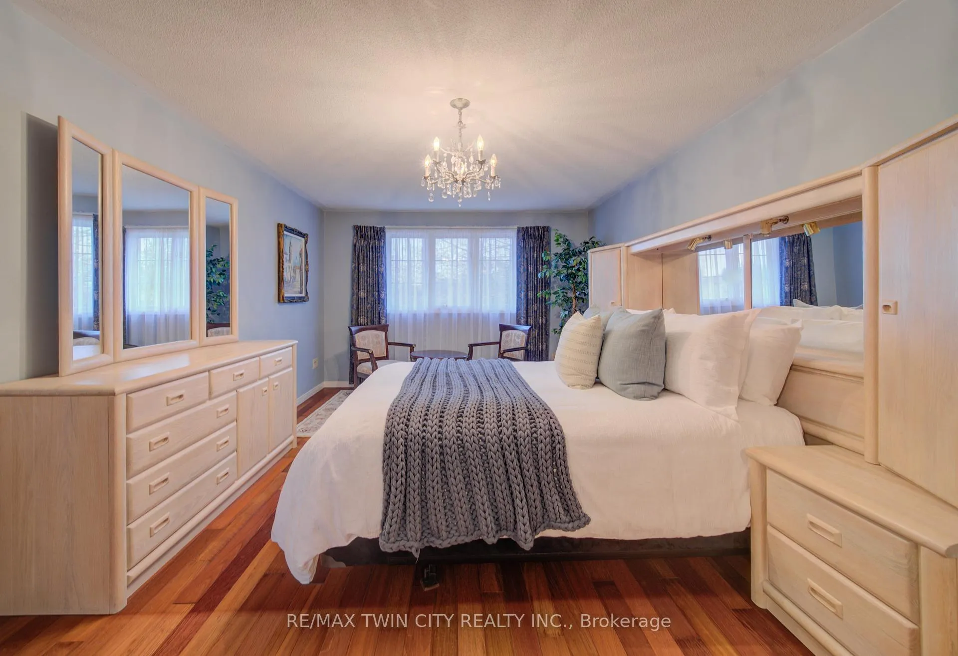 Photo 28 of 112 West Acres Crescent, Kitchener — HOMEH
