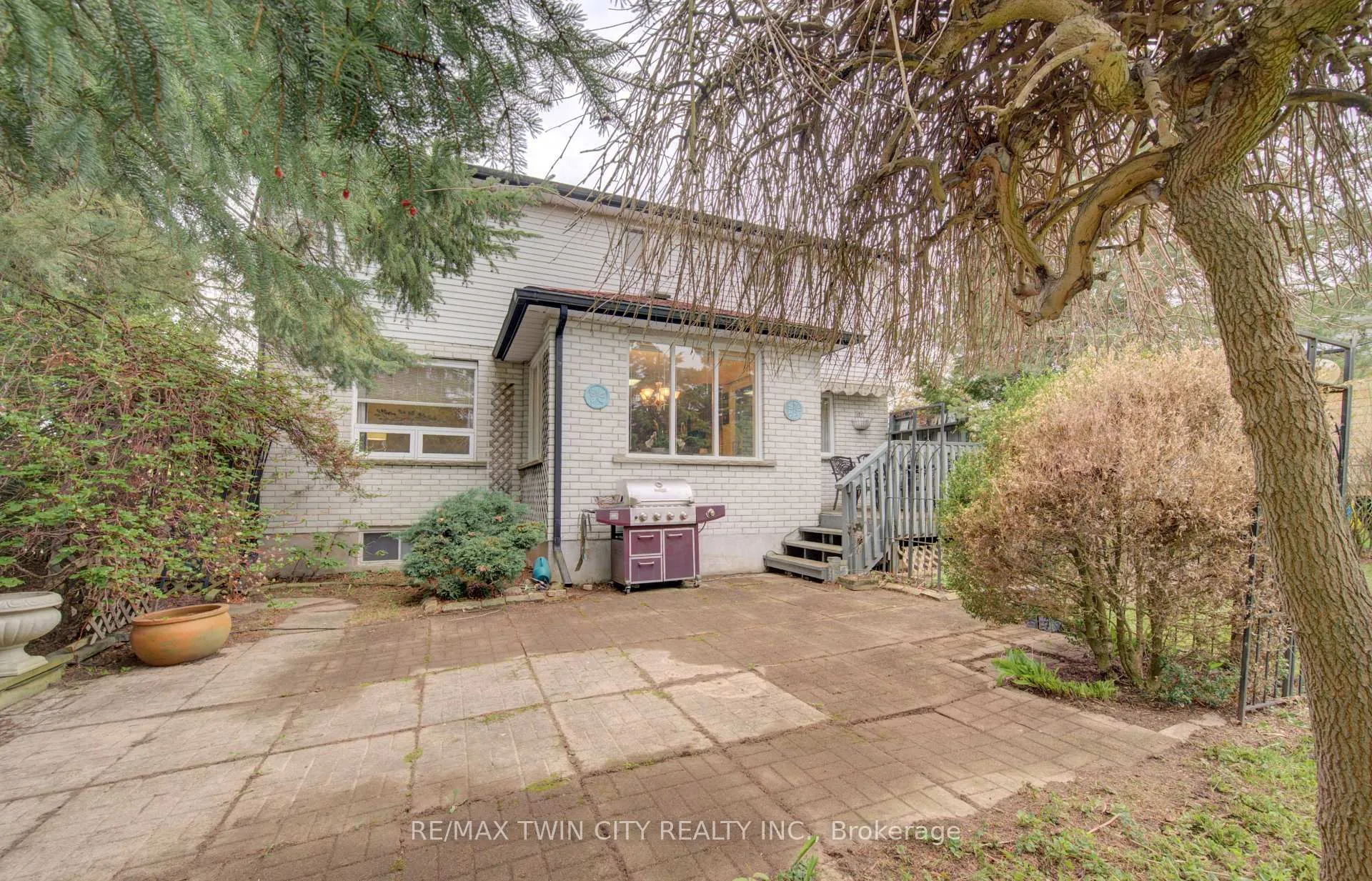 Photo 39 of 112 West Acres Crescent, Kitchener — HOMEH