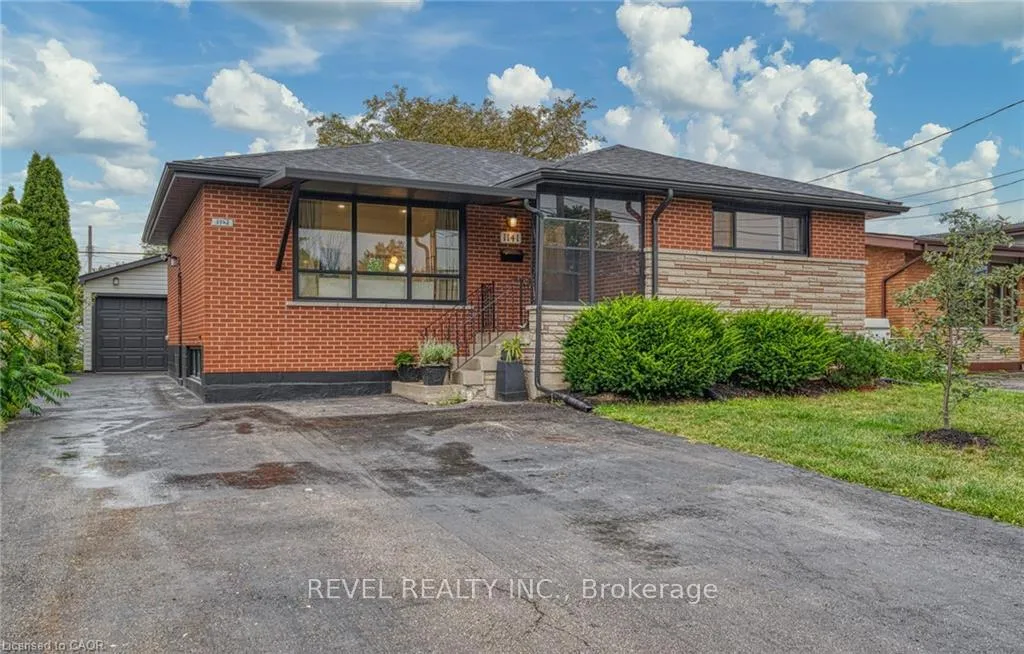 Photo 3 of 1141 Mohawk Road E, Hamilton, Huntington — HOMEH