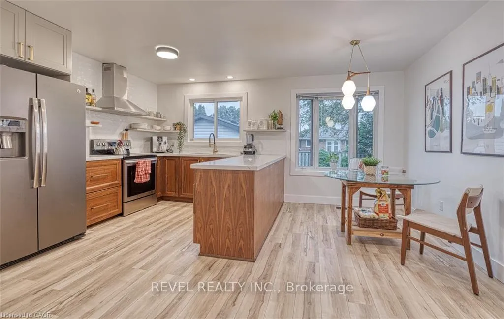 Photo 14 of 1141 Mohawk Road E, Hamilton, Huntington — HOMEH