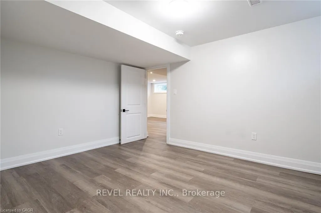 Photo 41 of 1141 Mohawk Road E, Hamilton, Huntington — HOMEH
