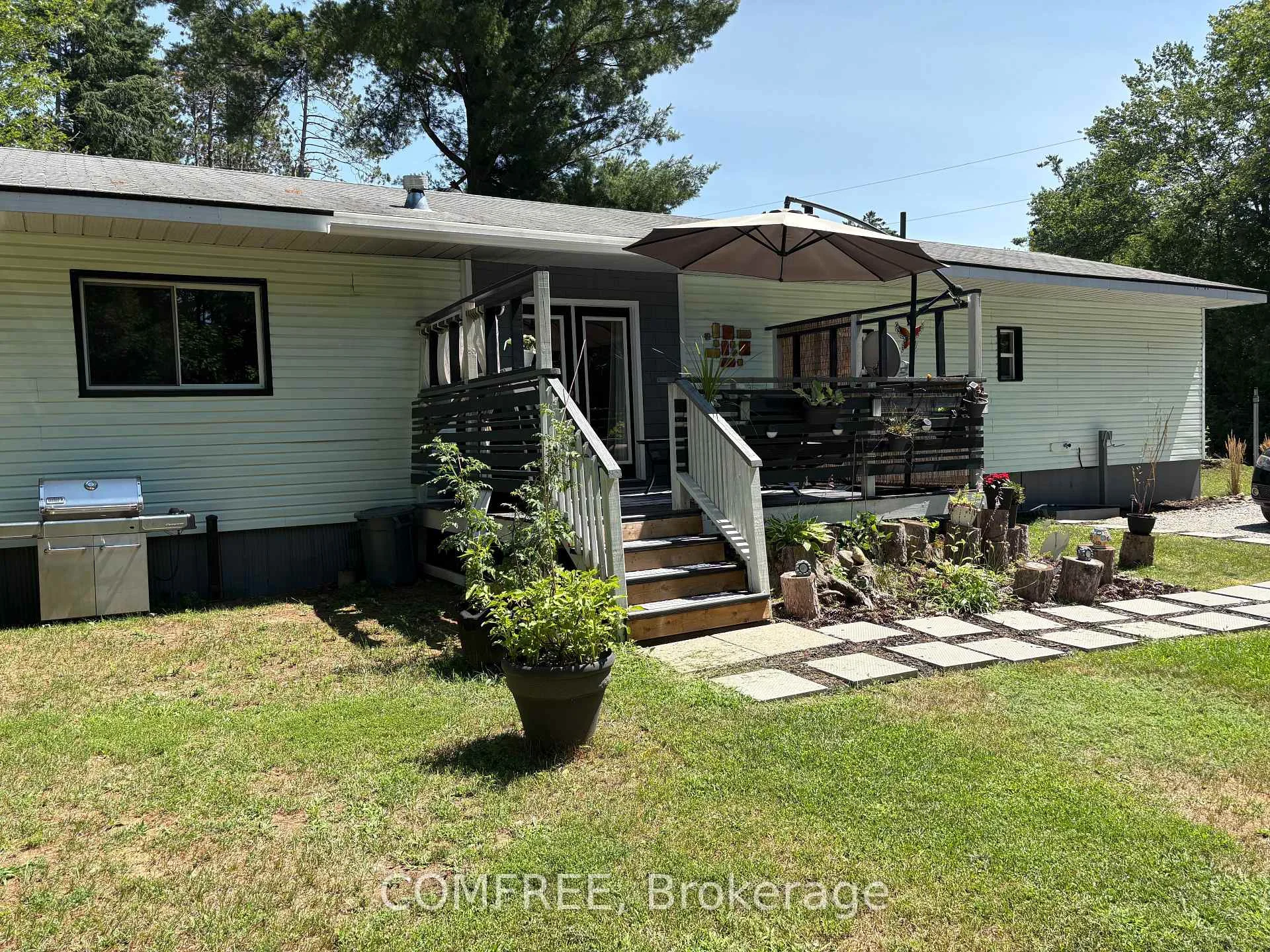 Photo of 1713 Hwy 11 Out S