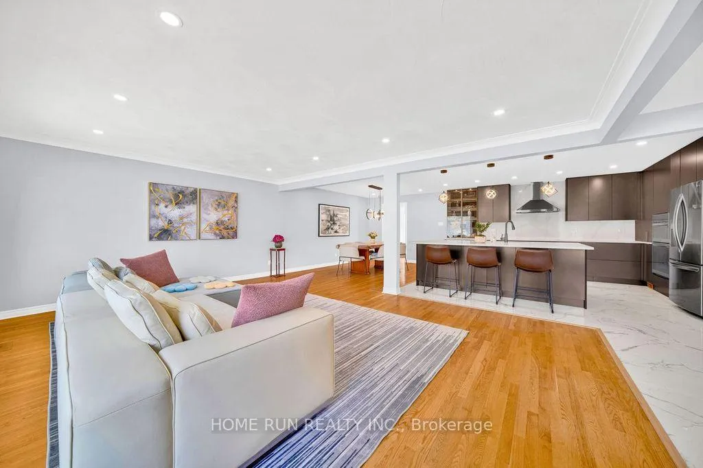 Photo 6 of 3334 Riverside Drive, Ottawa, Mooneys Bay/Revelstoke — HOMEH