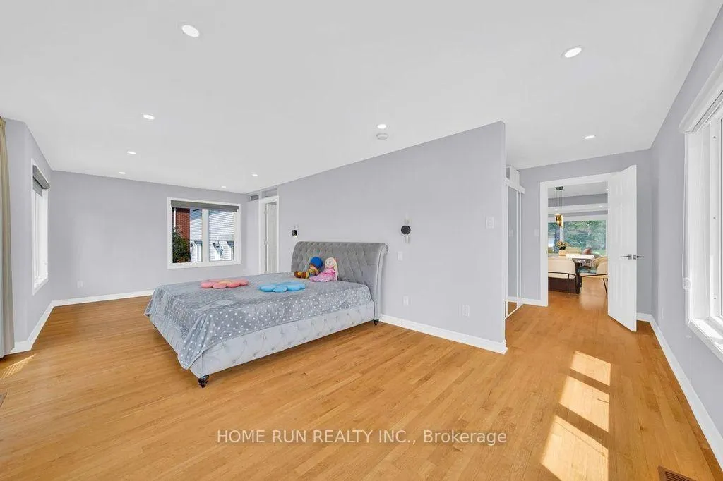 Photo 18 of 3334 Riverside Drive, Ottawa, Mooneys Bay/Revelstoke — HOMEH