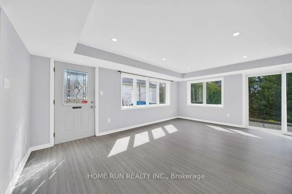 Photo 36 of 3334 Riverside Drive, Ottawa, Mooneys Bay/Revelstoke — HOMEH