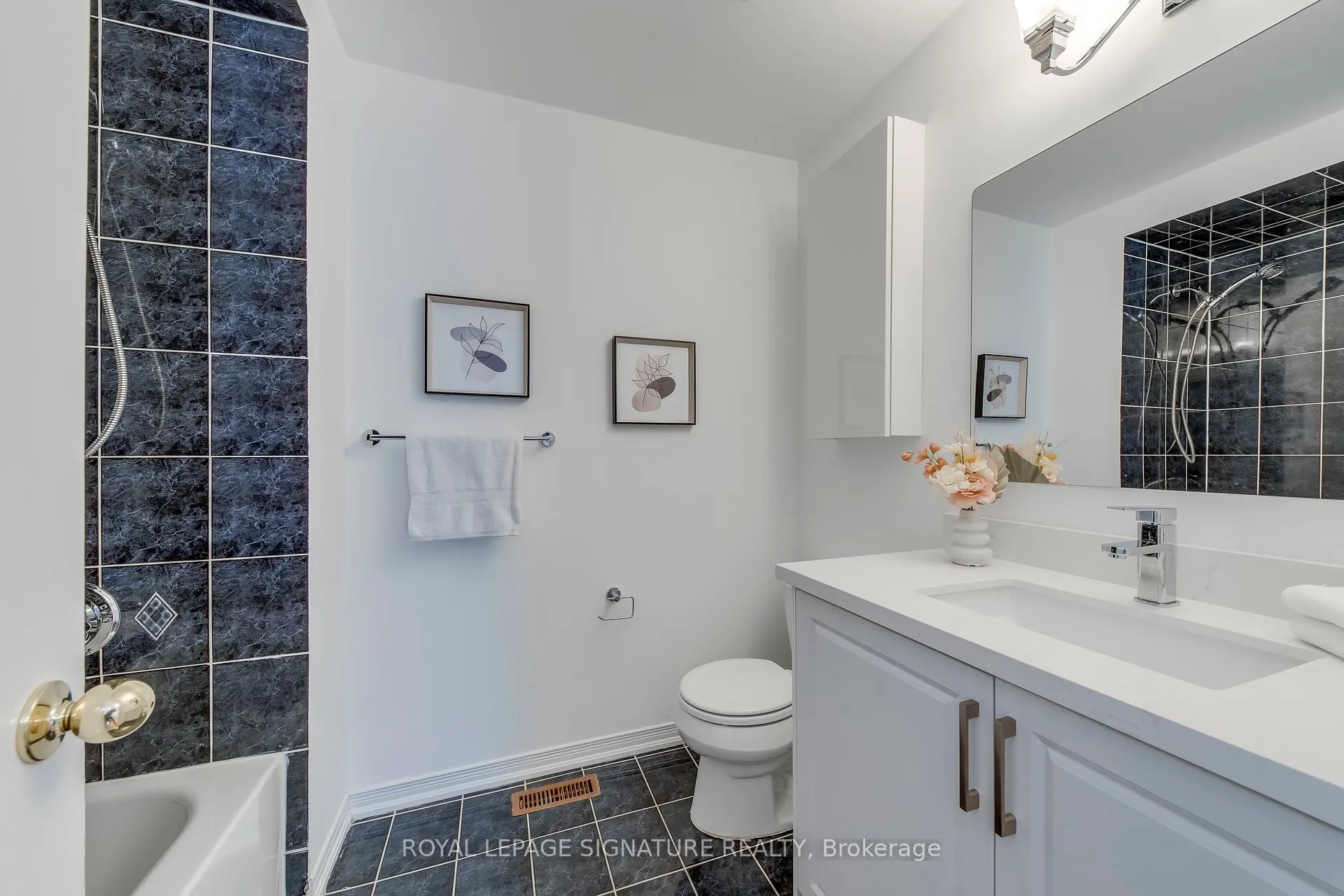 Photo 31 of 251 Mingay Avenue, Markham, Wismer — HOMEH