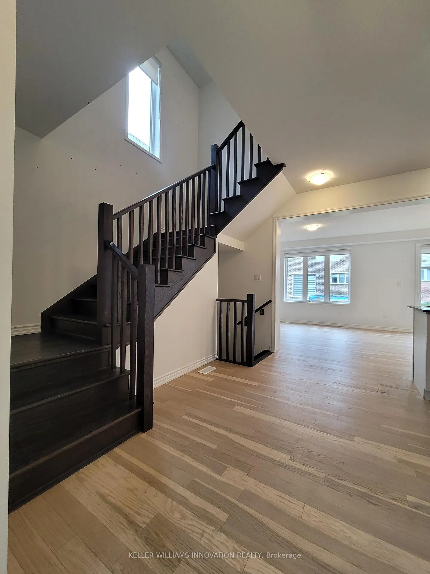 Photo 2 of 34 Routley Street, Kitchener — HOMEH