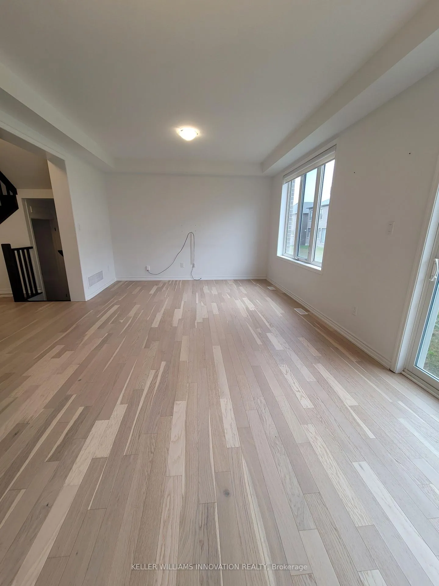 Photo 4 of 34 Routley Street, Kitchener — HOMEH