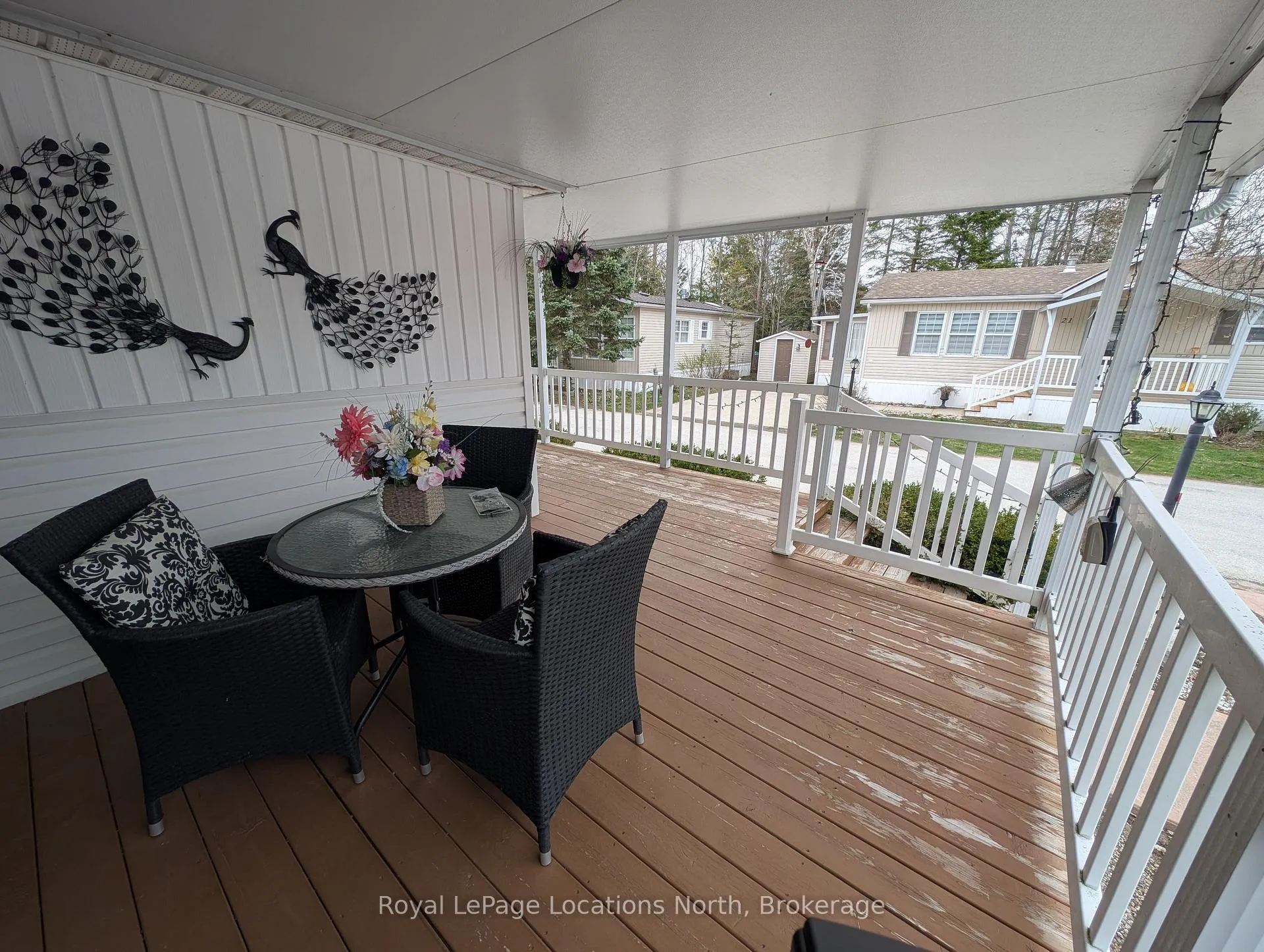 Photo 12 of 20 Topaz Street W, Wasaga Beach — HOMEH