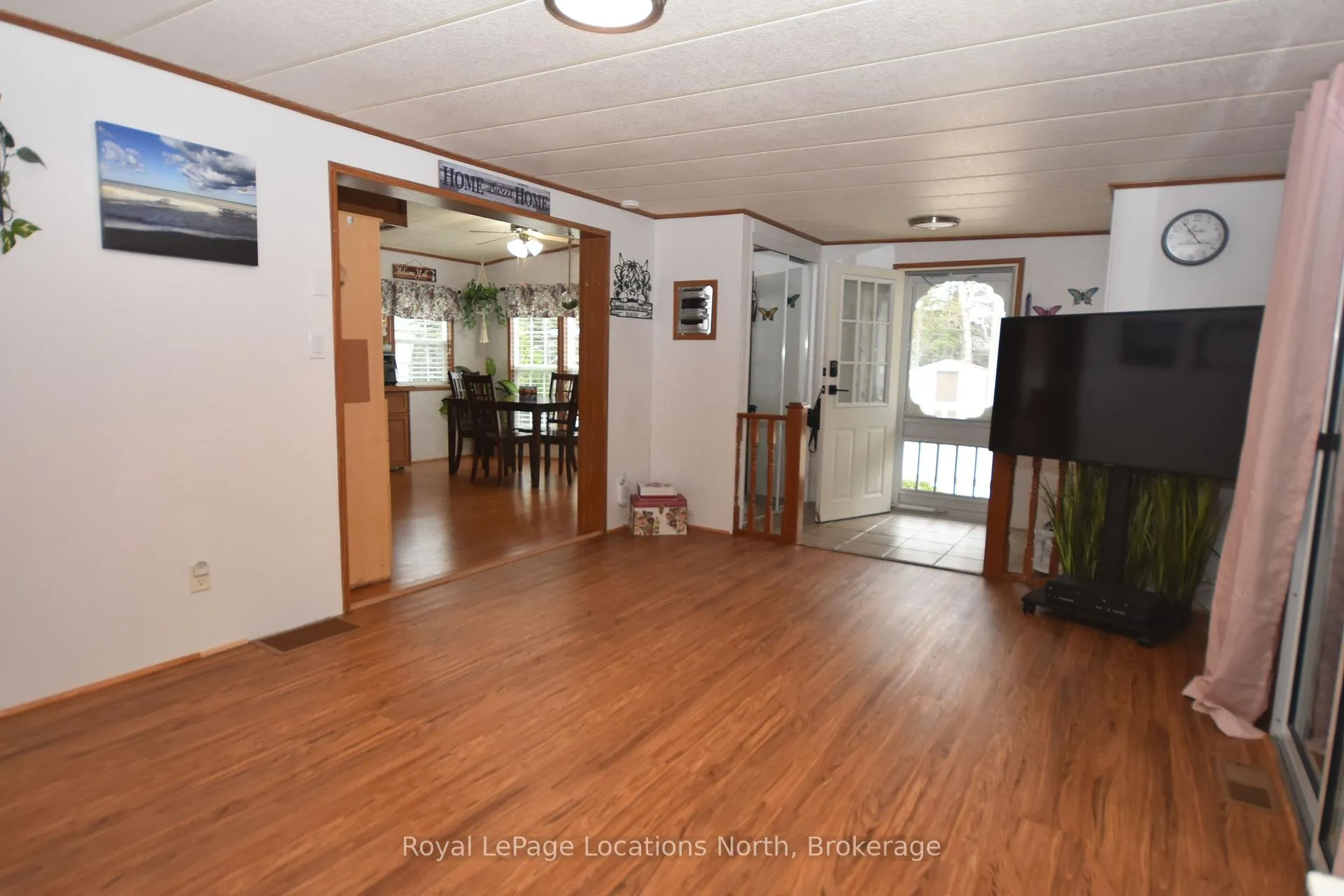 Photo 26 of 20 Topaz Street W, Wasaga Beach — HOMEH