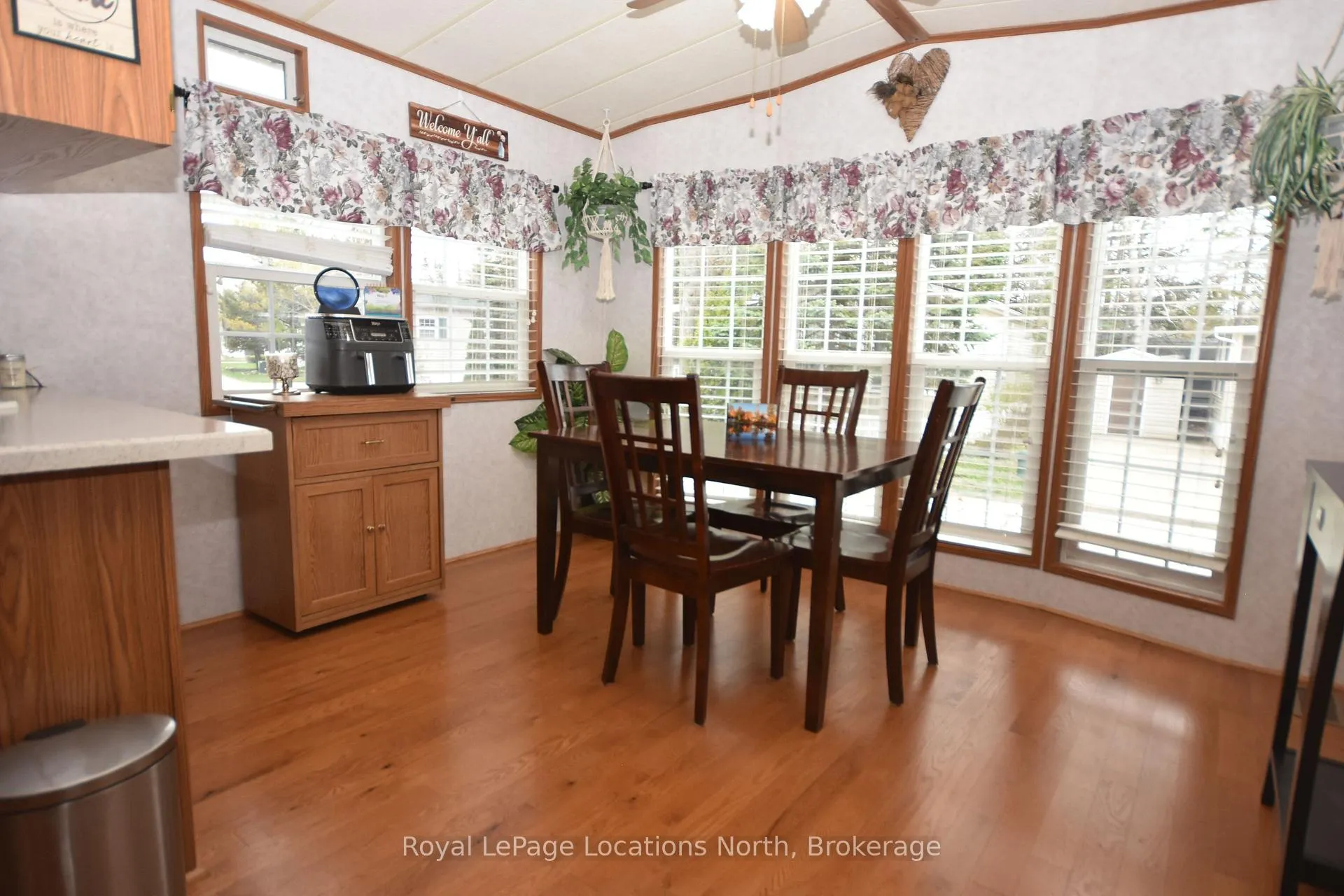 Photo 28 of 20 Topaz Street W, Wasaga Beach — HOMEH