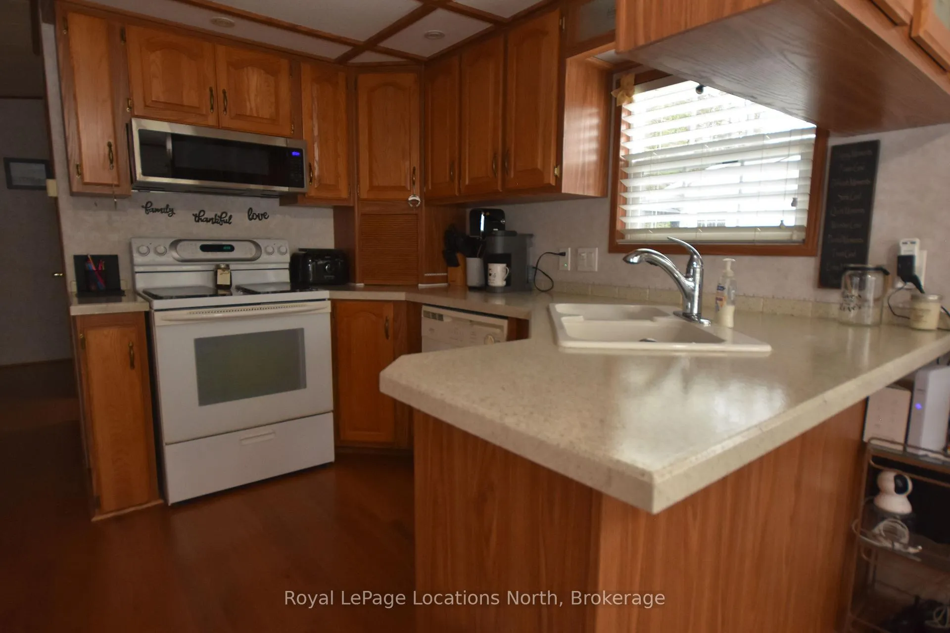 Photo 30 of 20 Topaz Street W, Wasaga Beach — HOMEH