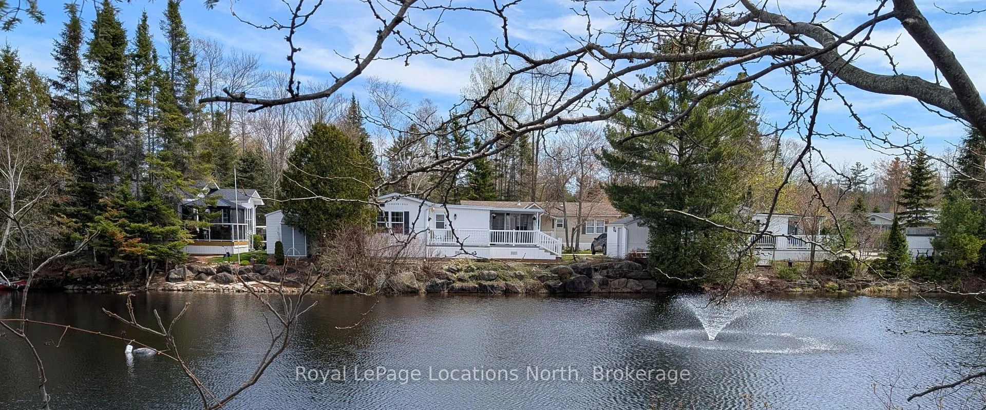 Photo 9 of 20 Topaz Street W, Wasaga Beach — HOMEH