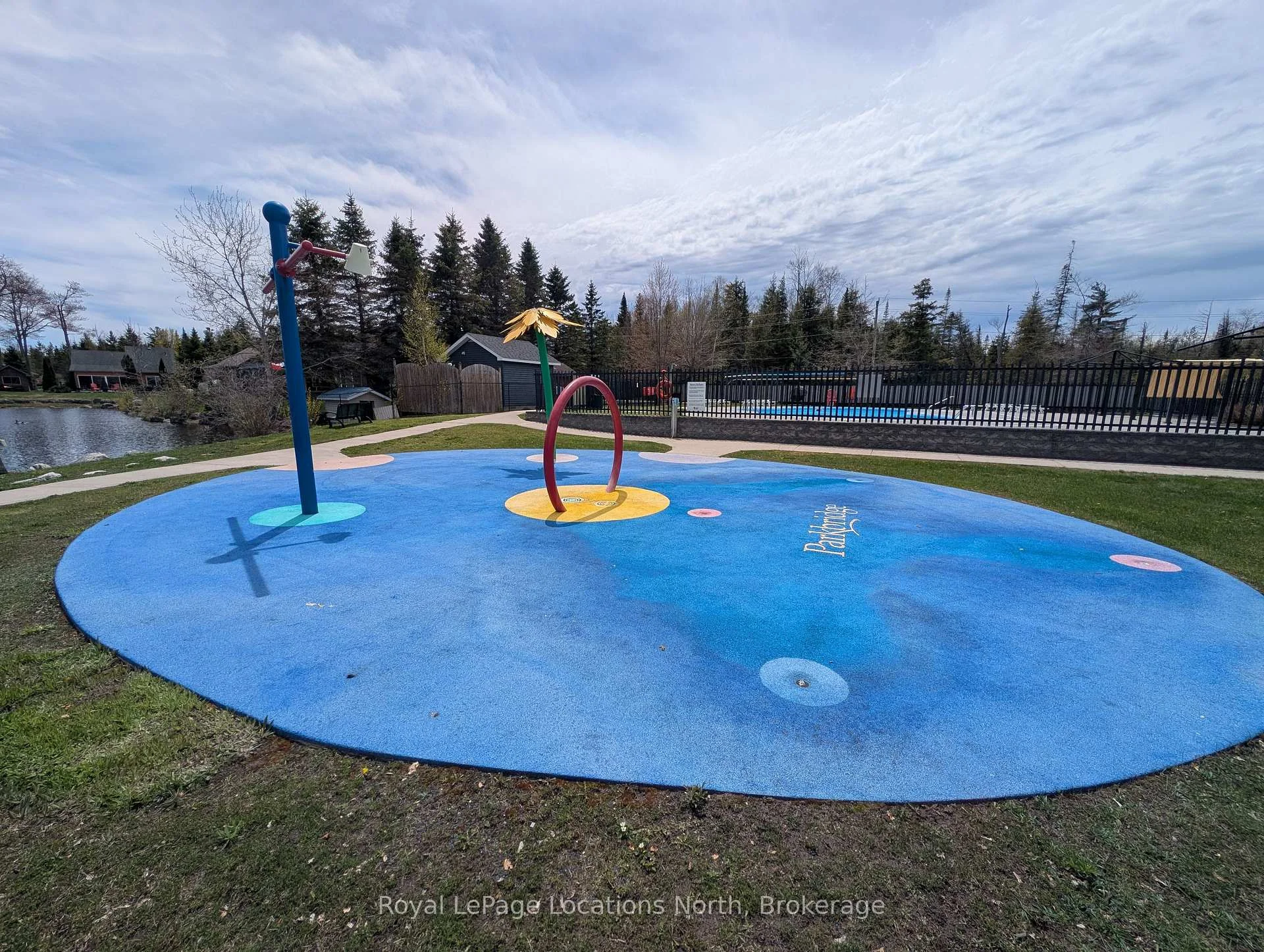 Photo 45 of 20 Topaz Street W, Wasaga Beach — HOMEH